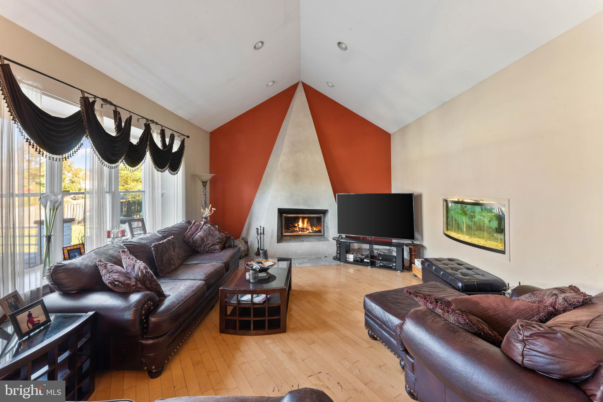 NORTHAMPTON CHASE - Residential