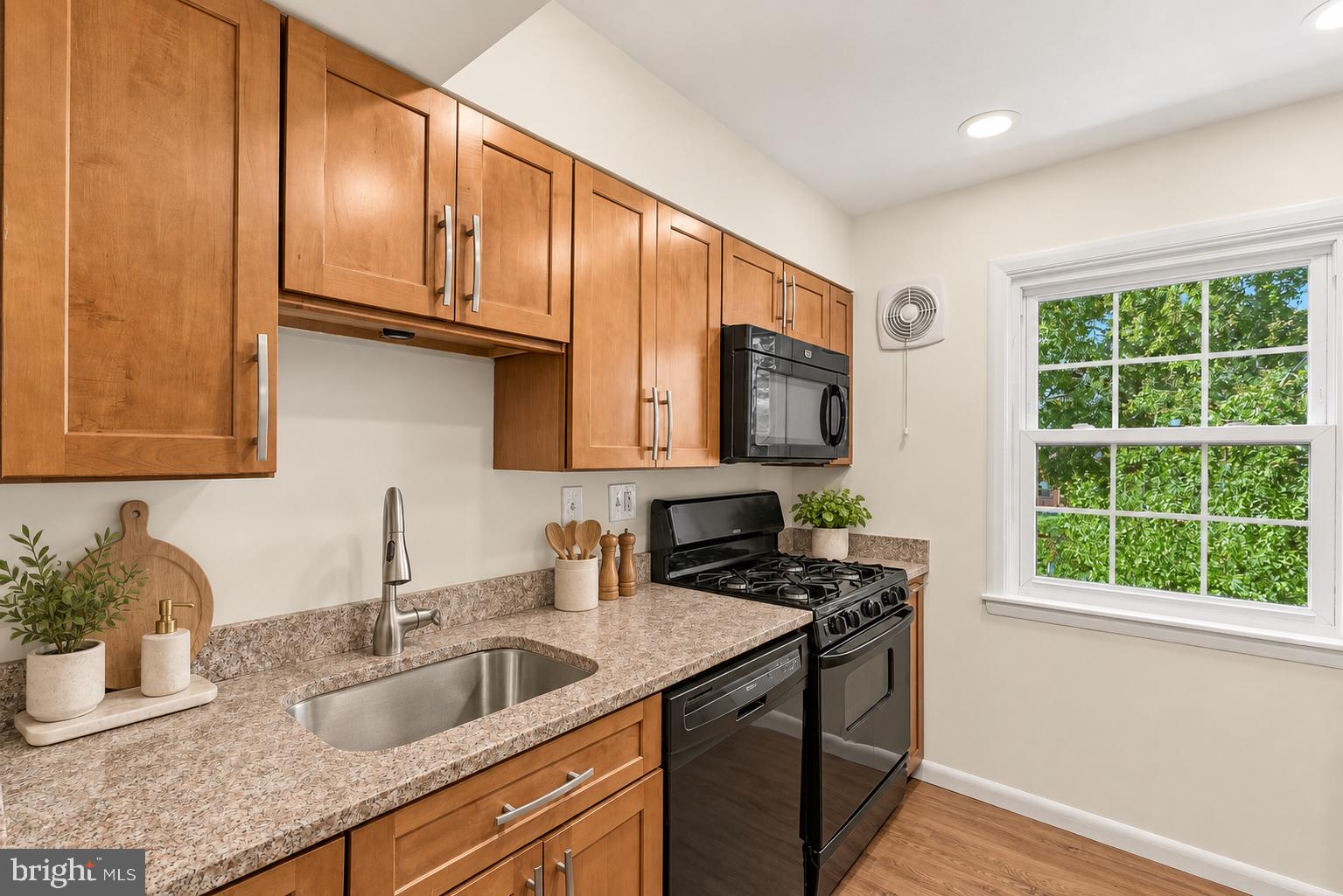 9479 FAIRFAX BOULEVARD 302