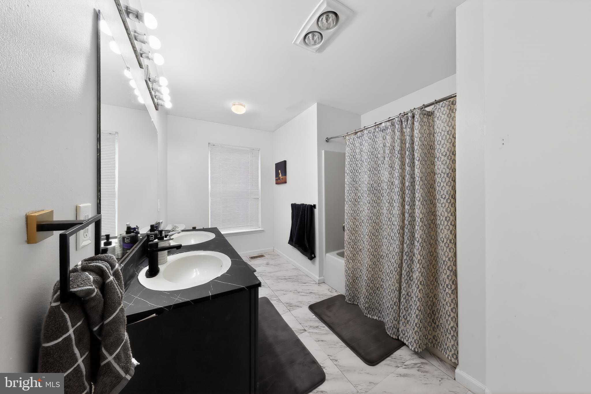 CHRISTIANSTEAD - Residential