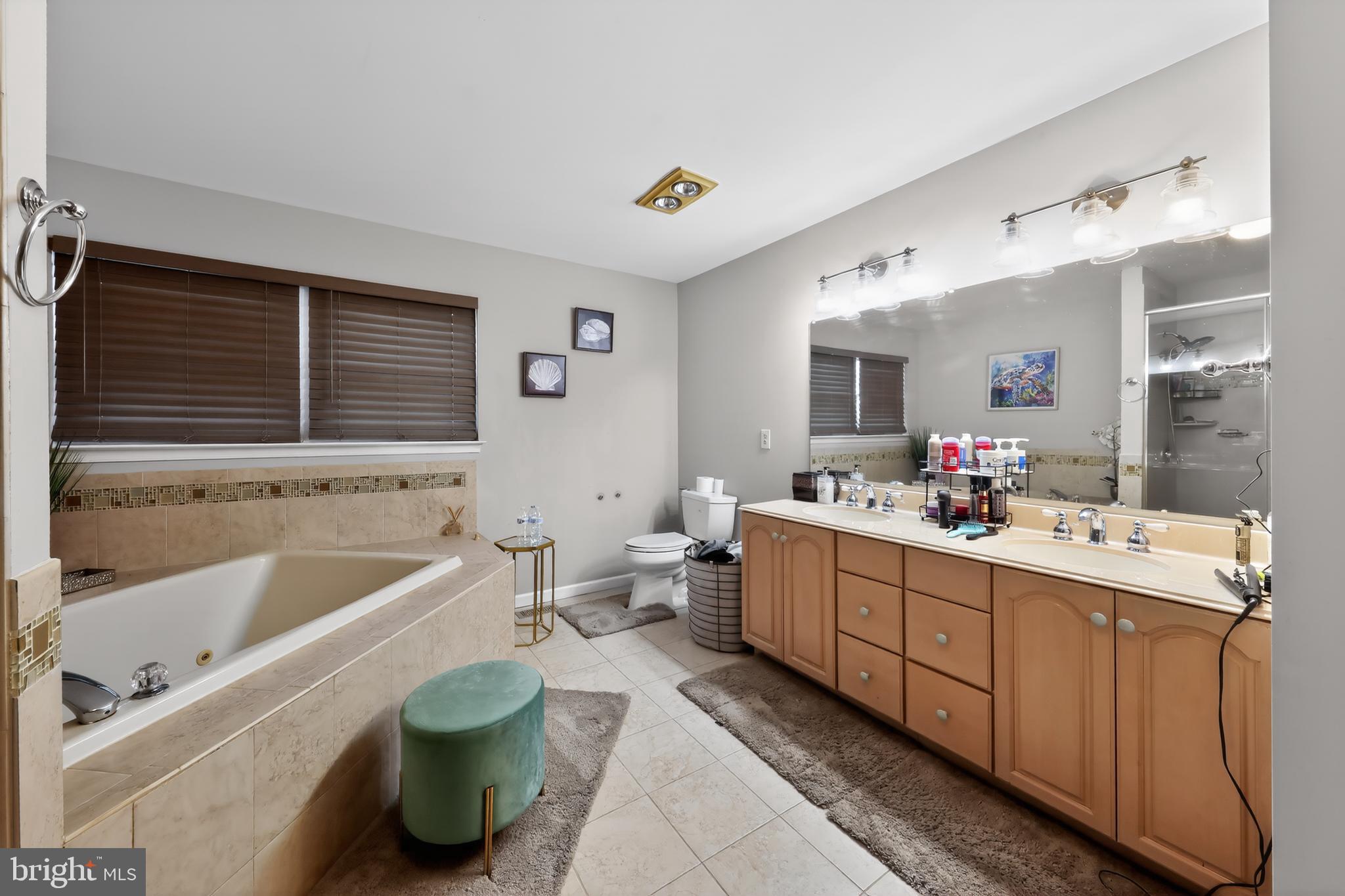 CHRISTIANSTEAD - Residential