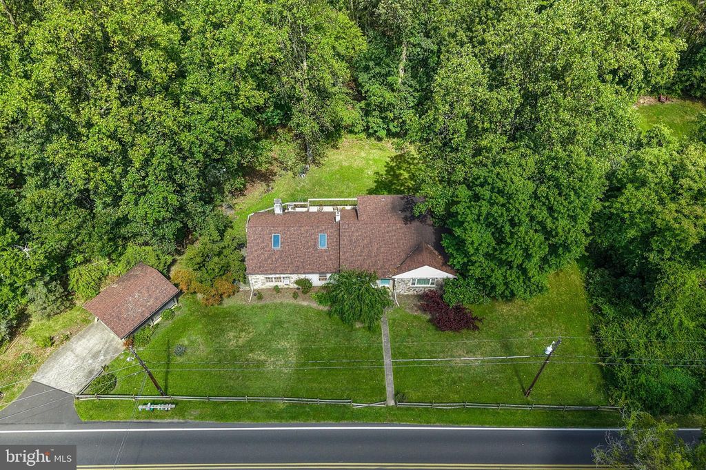 Photo of 5895 Glen Road, COOPERSBURG, PA 18036 (MLS # PALH2013236)