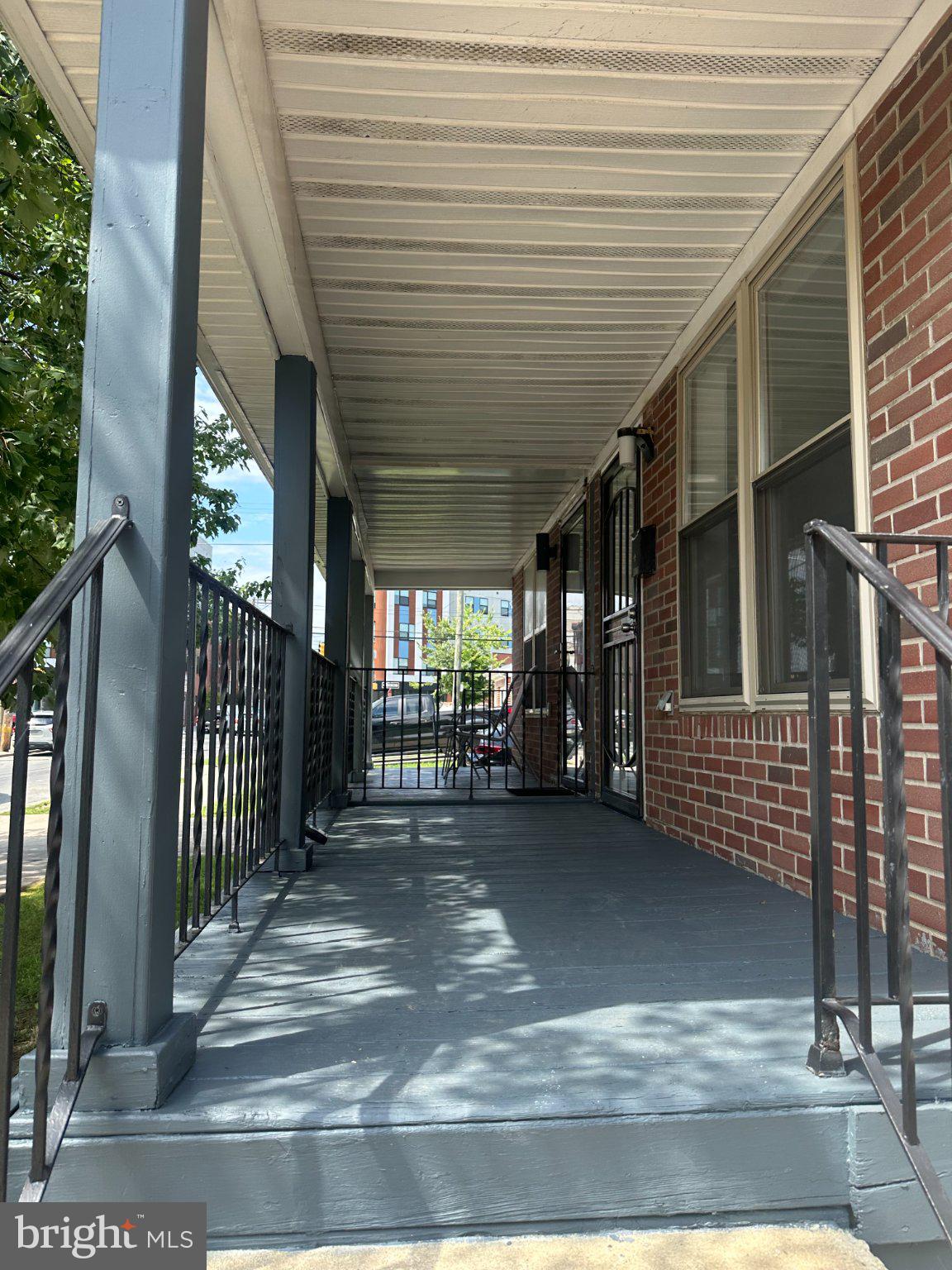1917 W MASTER STREET