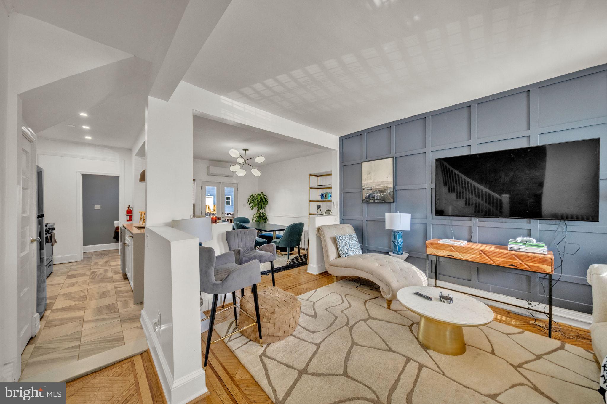 1118 STAPLES STREET NE