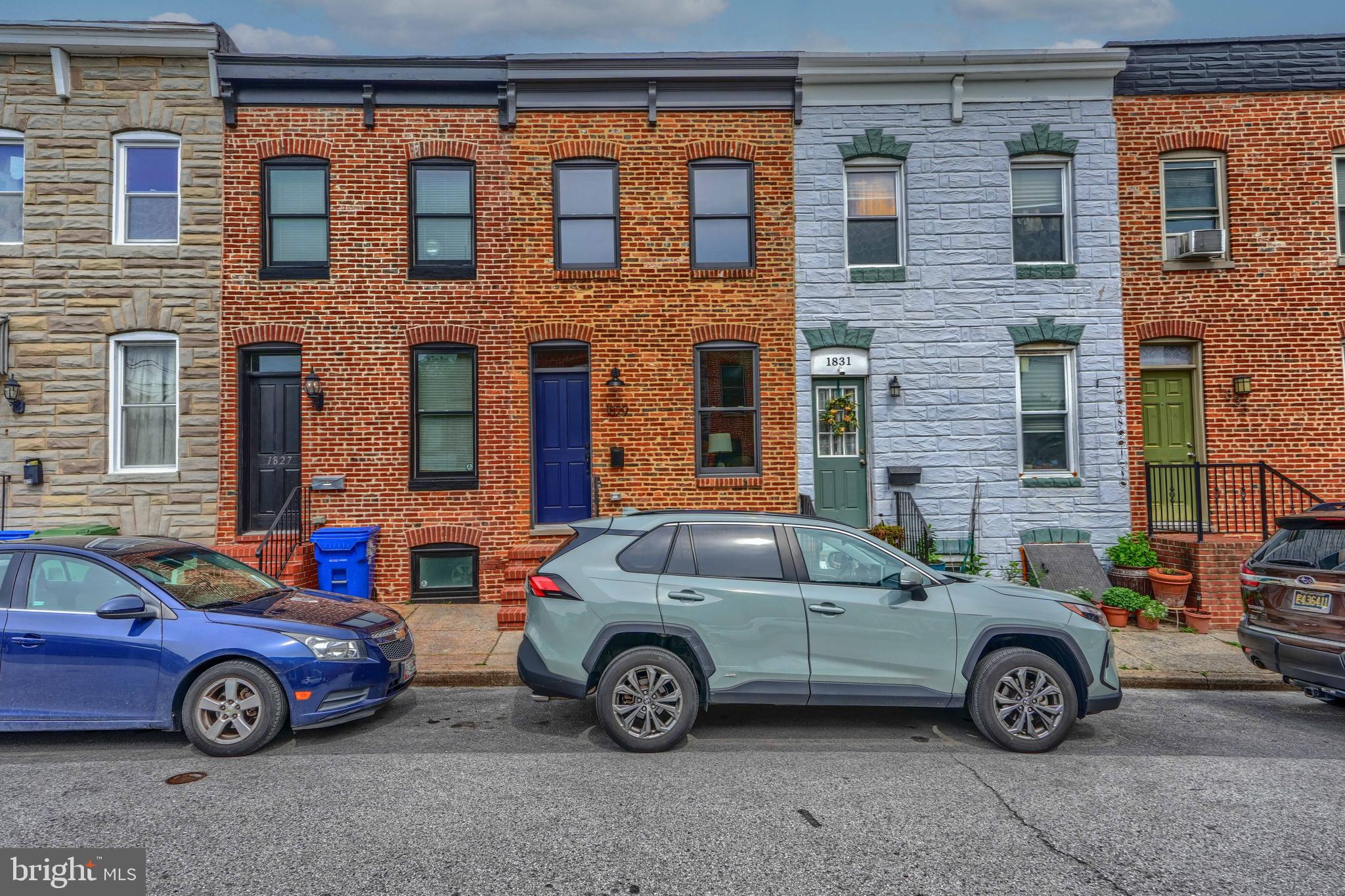 Welcome to 1829 WestPhal Pl- John Bolster-New Renaissance-New CHAP-Renovation. Parking-Roof Deck-3 bed-3 full baths-Wood Floors-Amazing Kitchen with Custom made Wooden island.
Steps to Riverside Park. PRE-IMPROVEMENT $173 K , Amazing CHAP CREDIT !!!