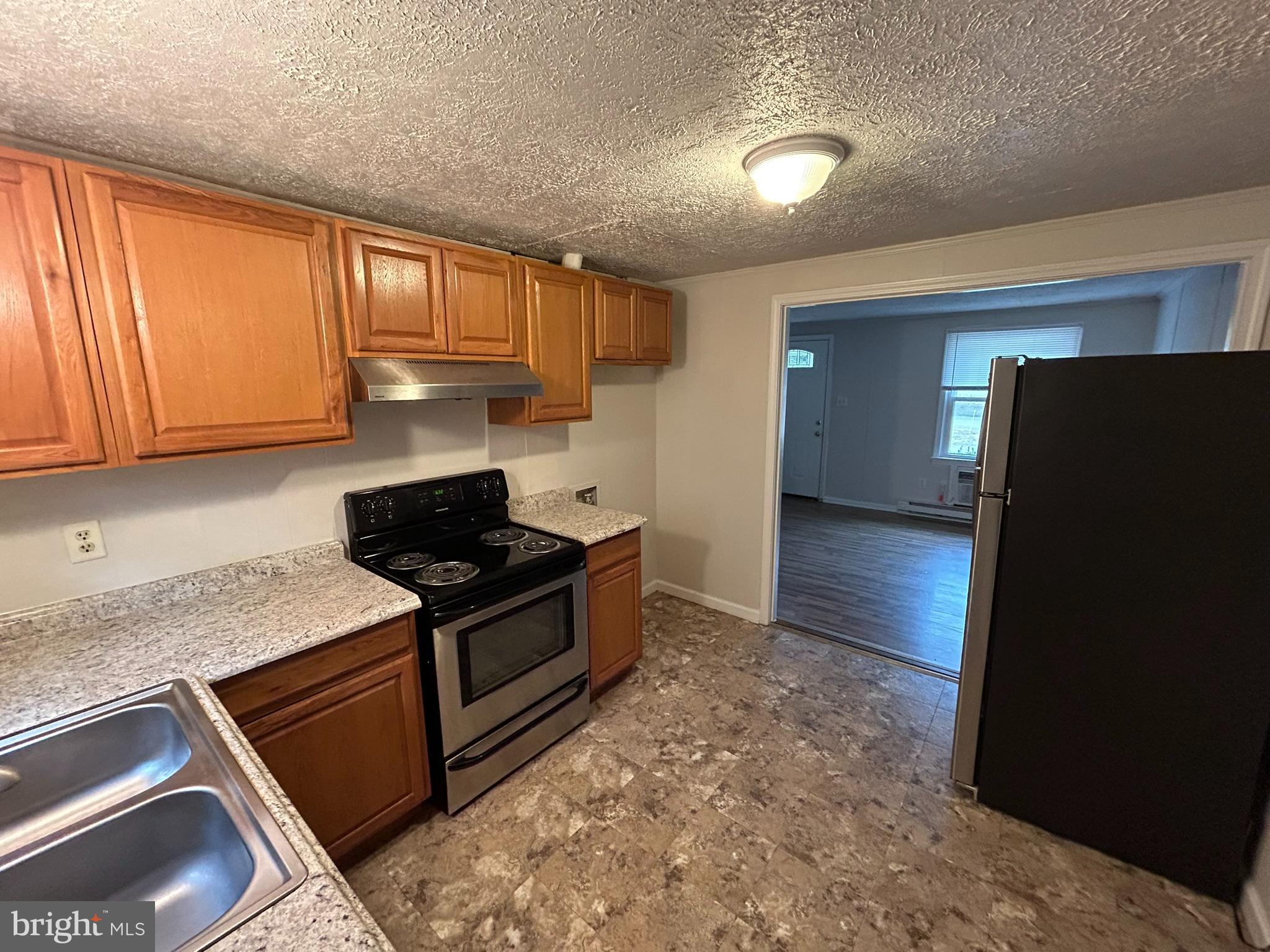 TOWN OF LOUISA - Residential Lease