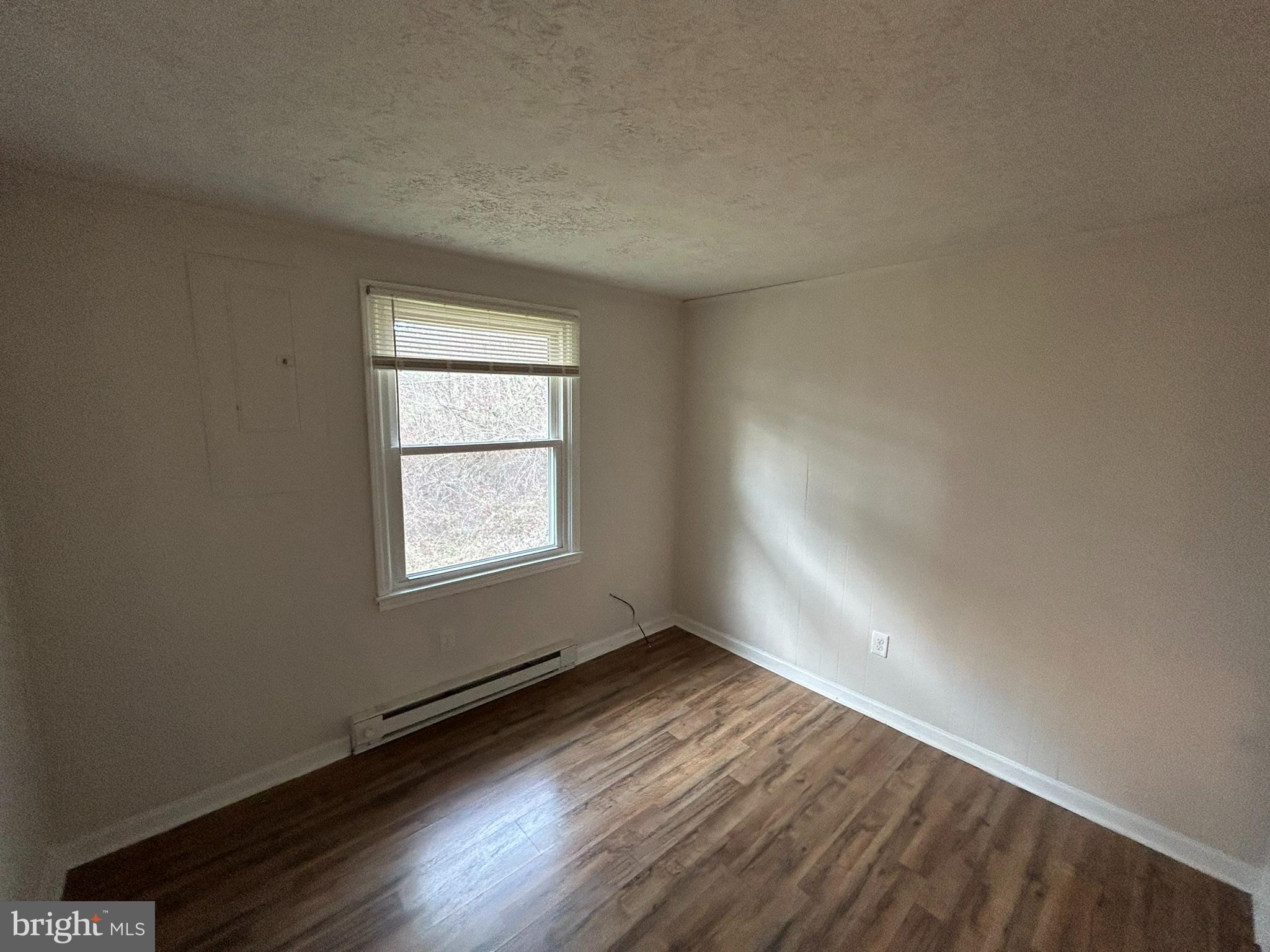 TOWN OF LOUISA - Residential Lease