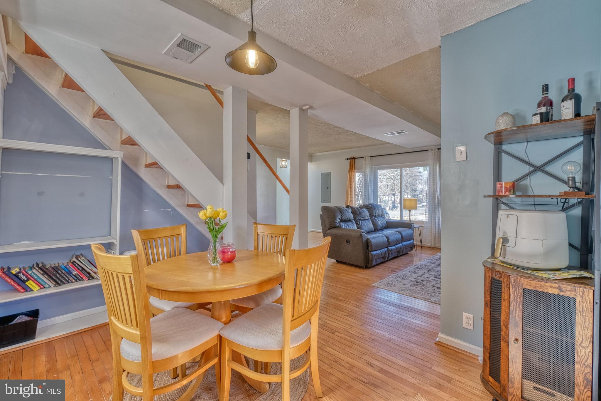 RIVIERA BEACH - Residential