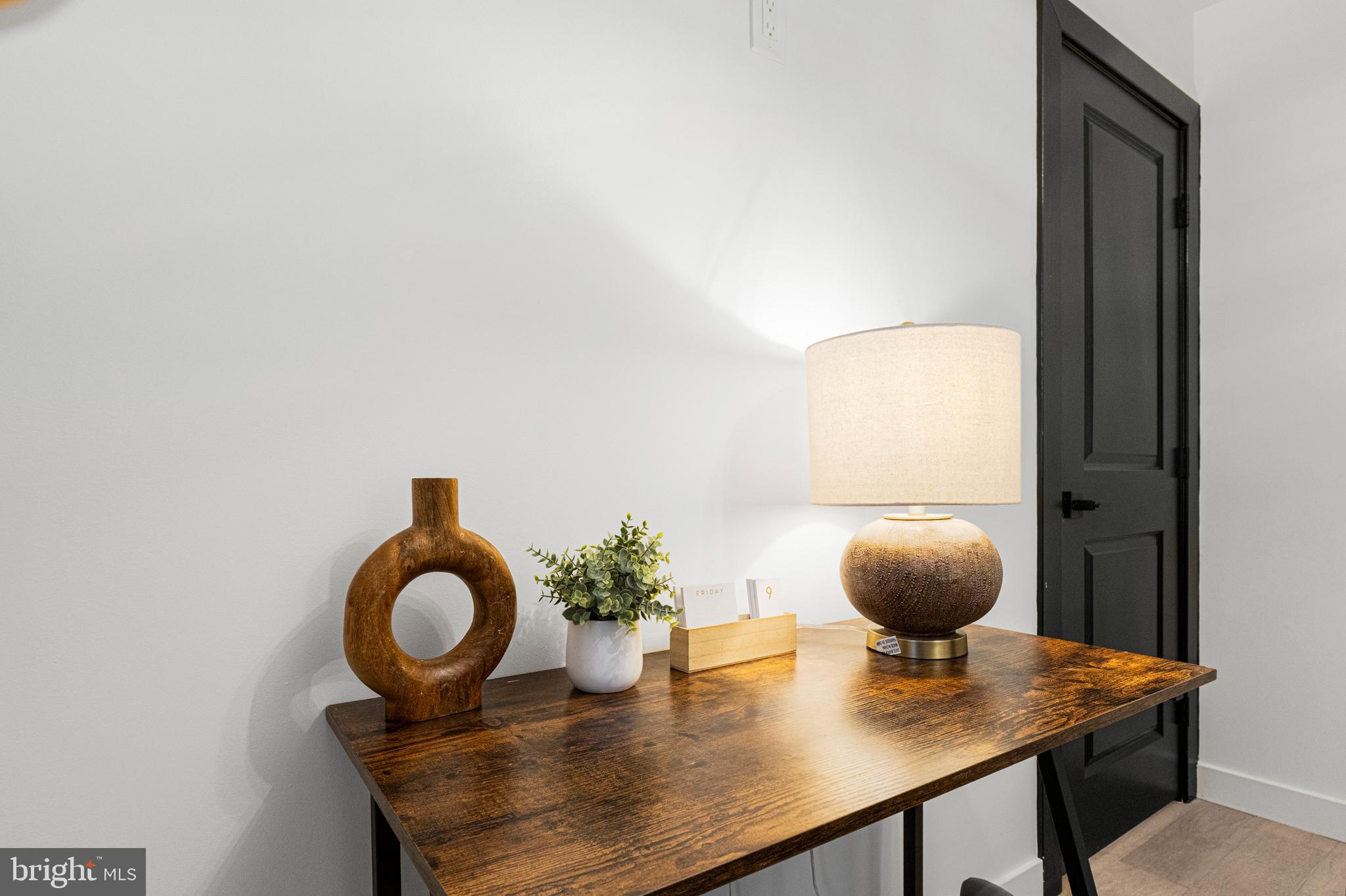 BROADWAY EAST - Residential