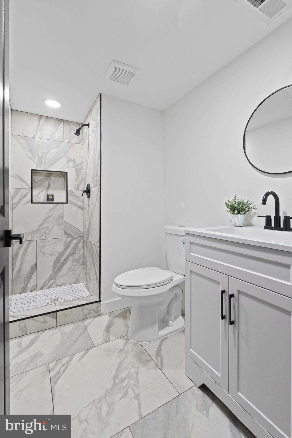 BROADWAY EAST - Residential