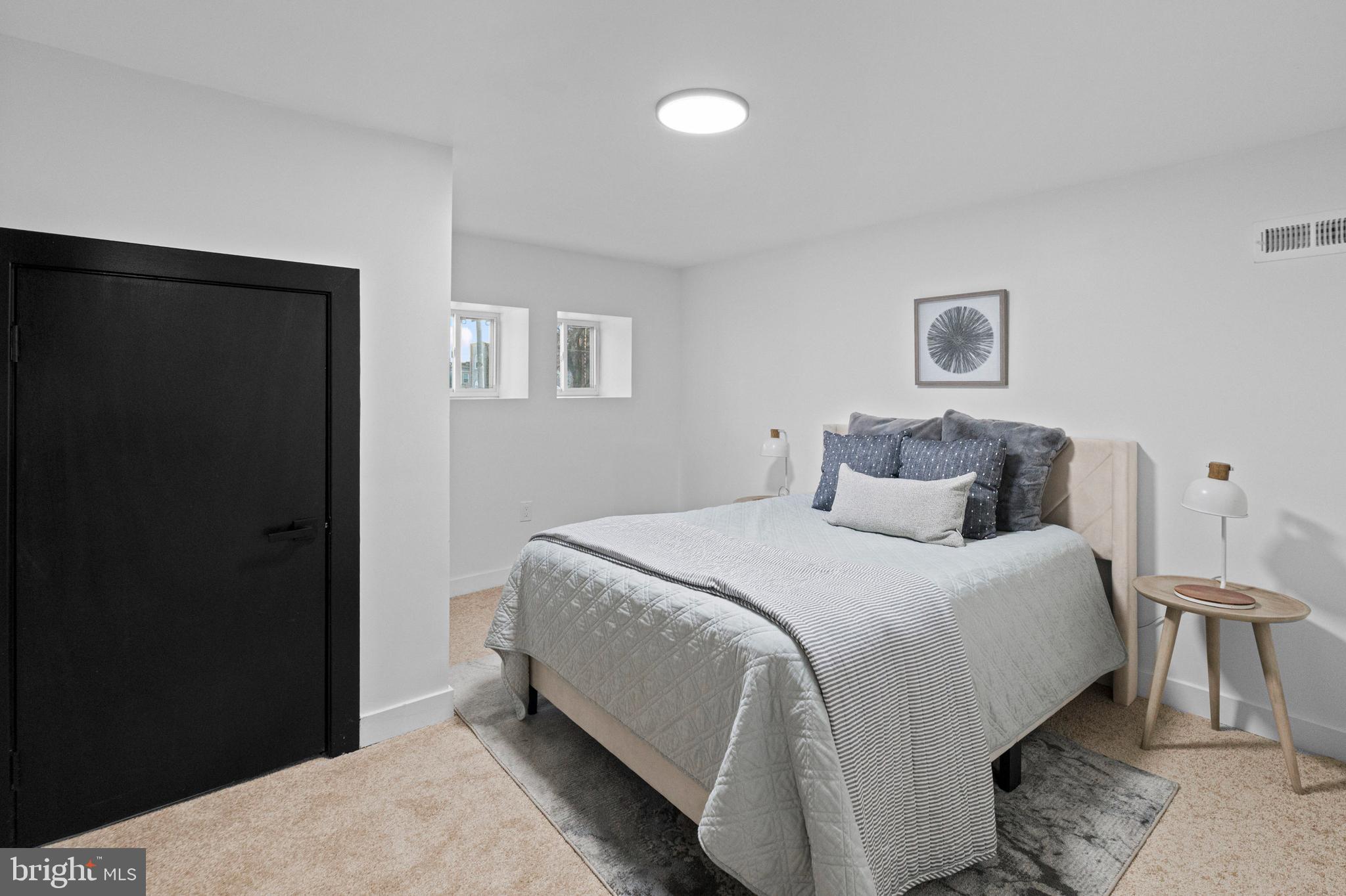 BROADWAY EAST - Residential