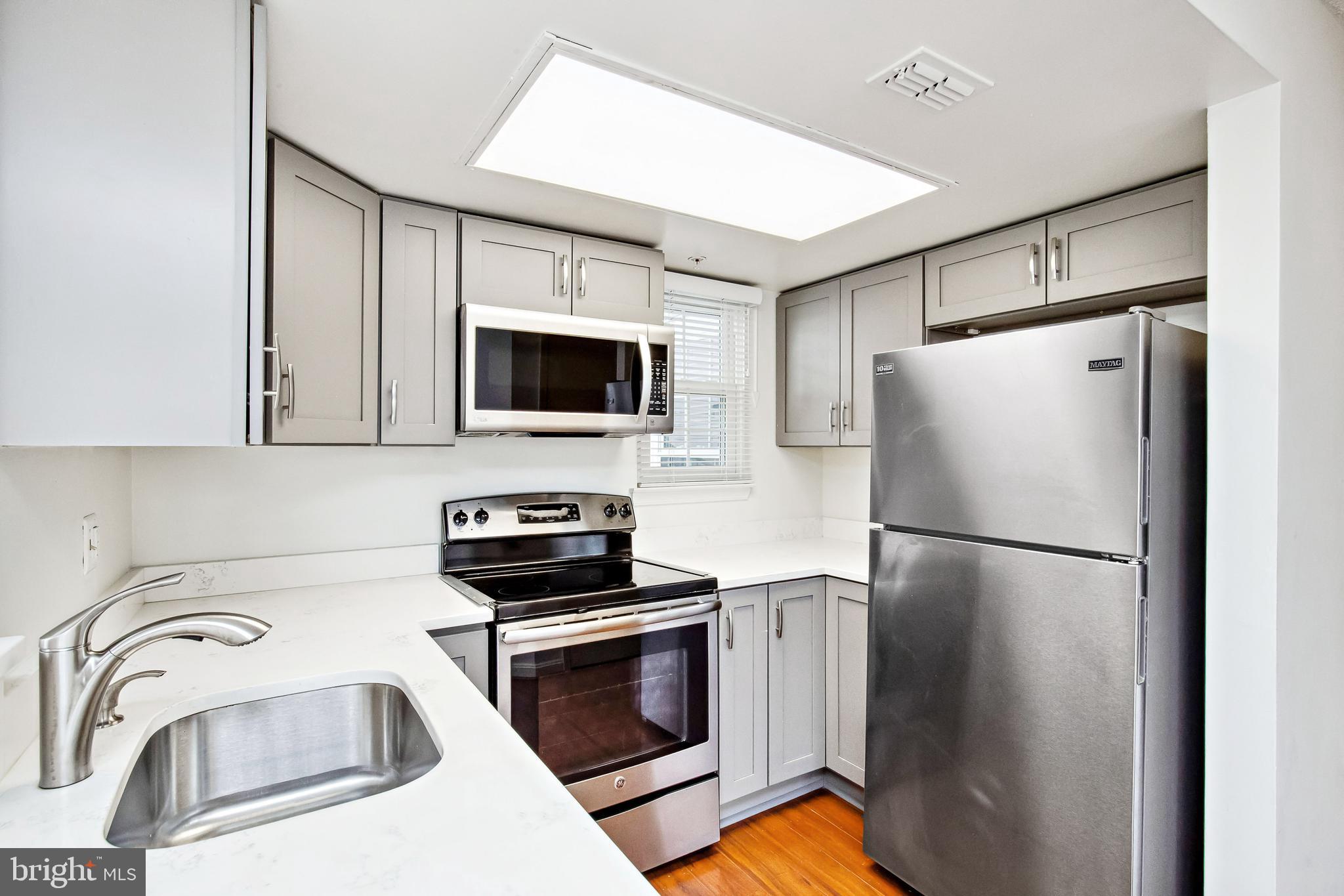 VISTAS AT LAUREL LAKES - Residential