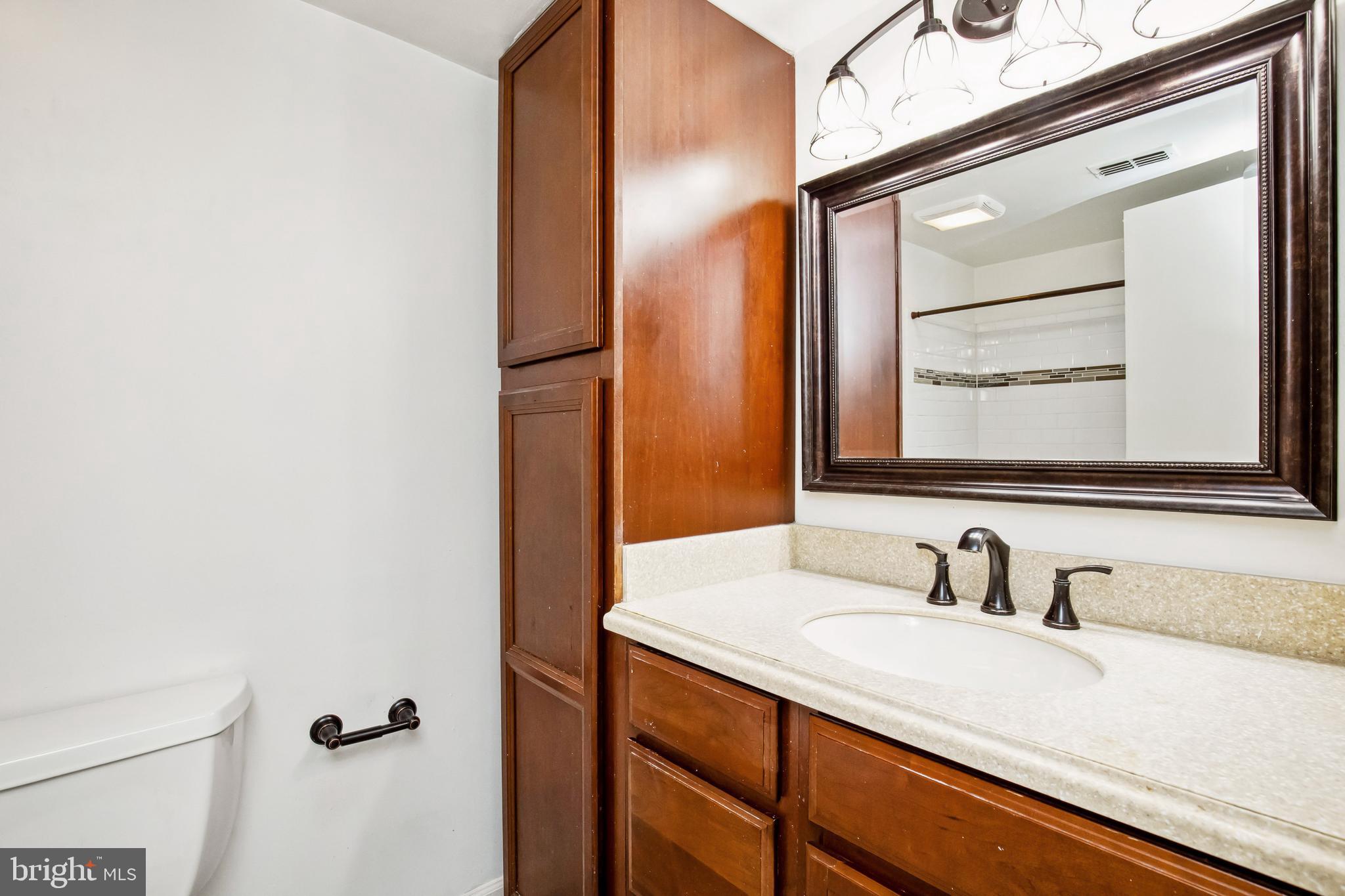 VISTAS AT LAUREL LAKES - Residential