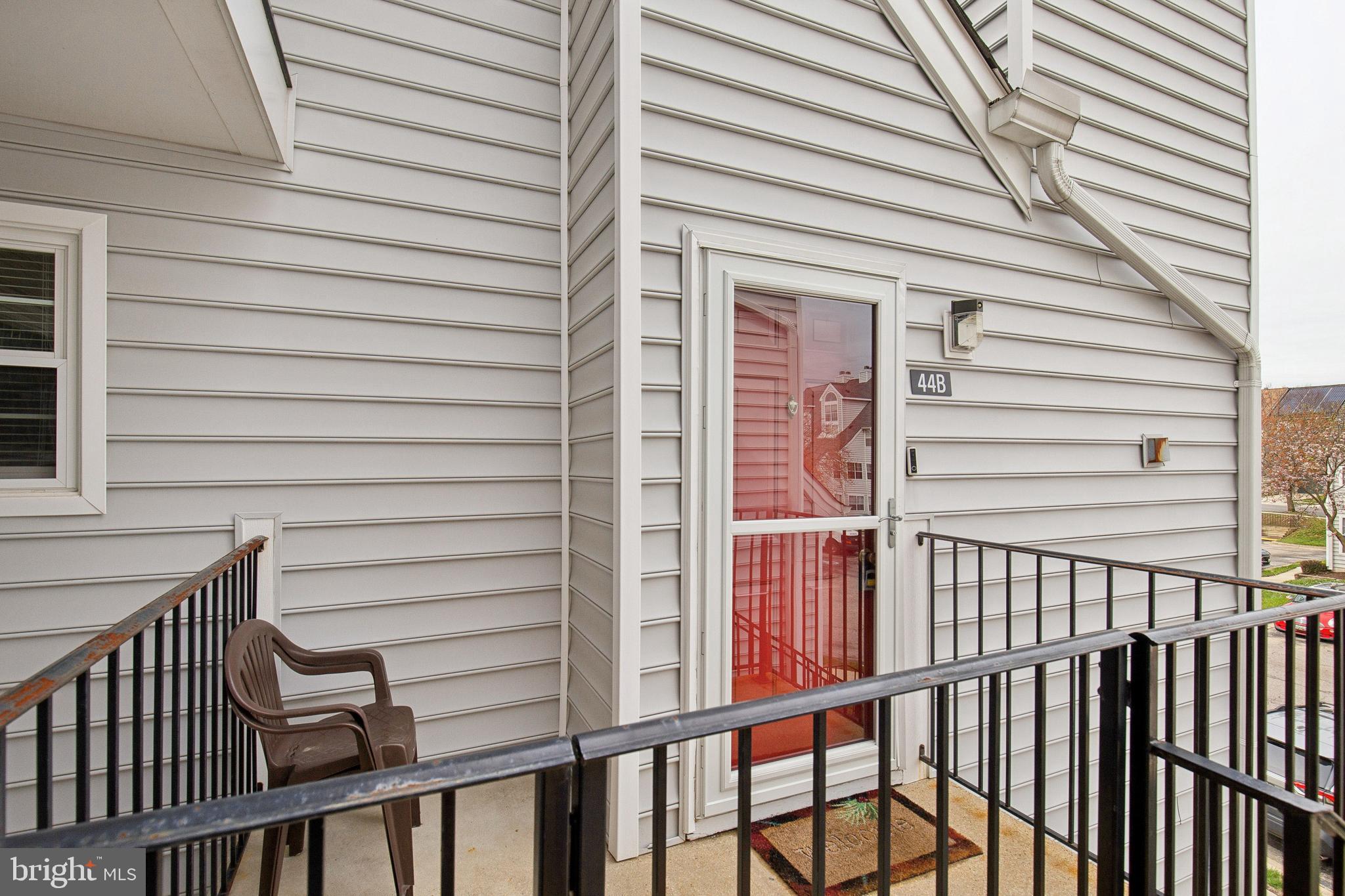 VISTAS AT LAUREL LAKES - Residential