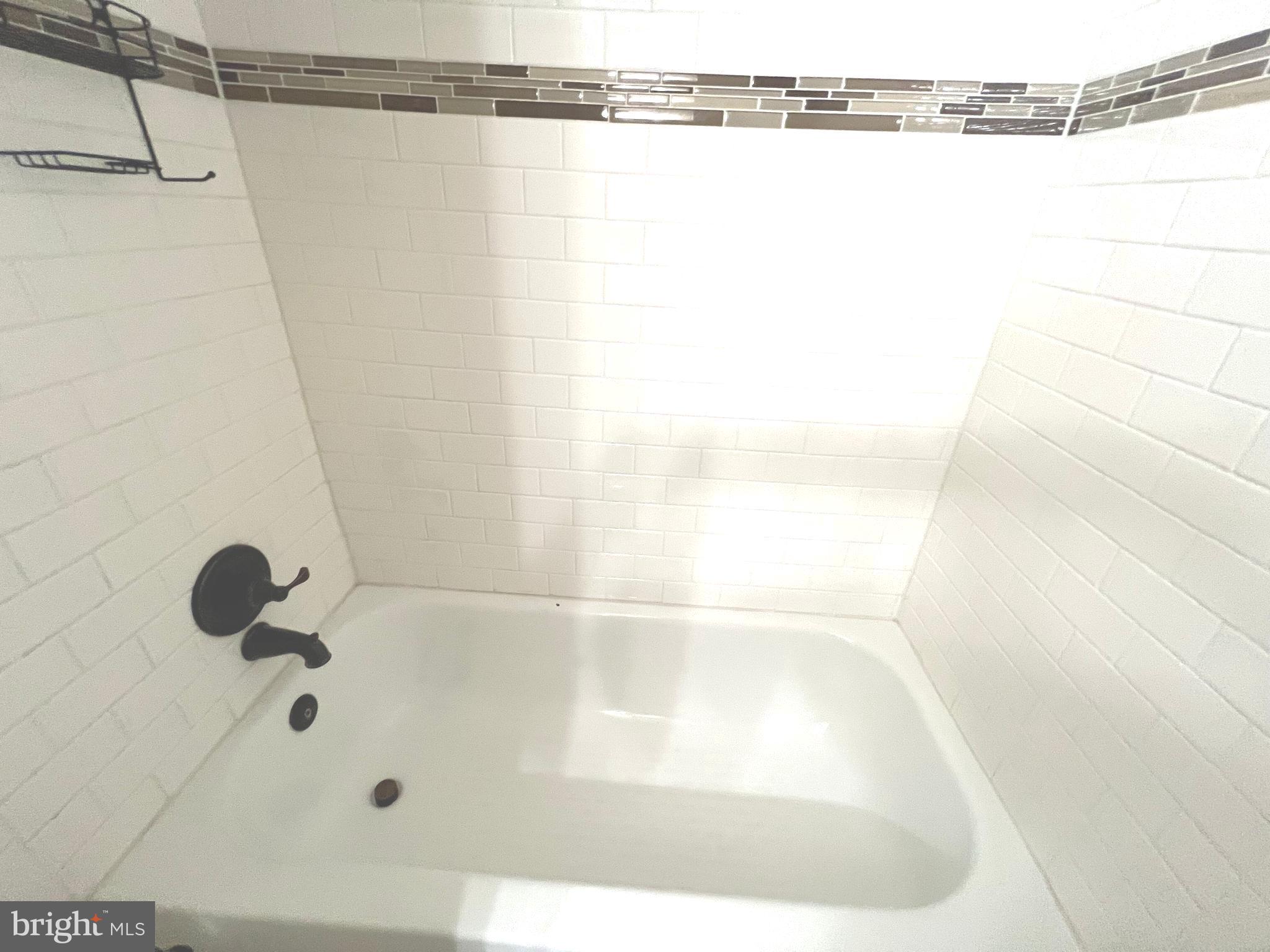 VISTAS AT LAUREL LAKES - Residential