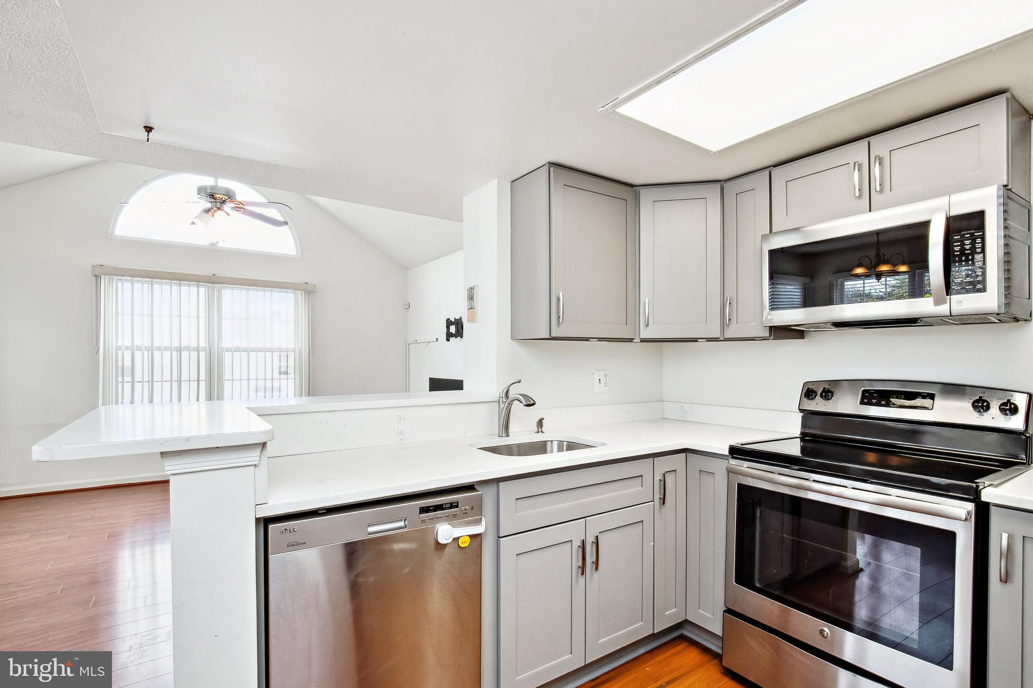 VISTAS AT LAUREL LAKES - Residential