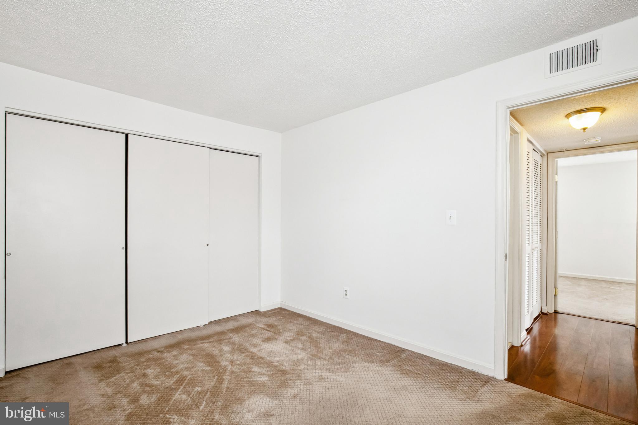 VISTAS AT LAUREL LAKES - Residential