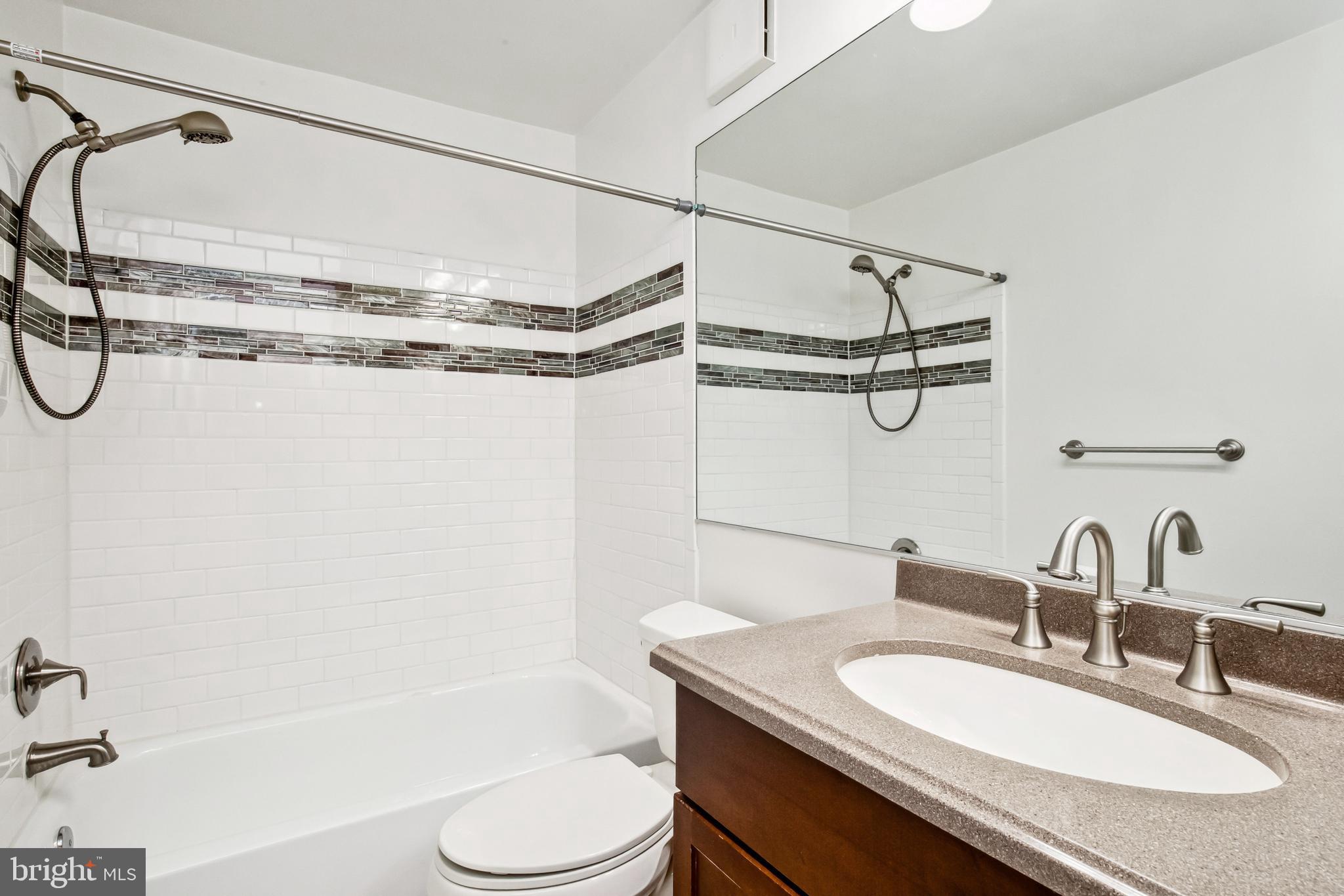 VISTAS AT LAUREL LAKES - Residential