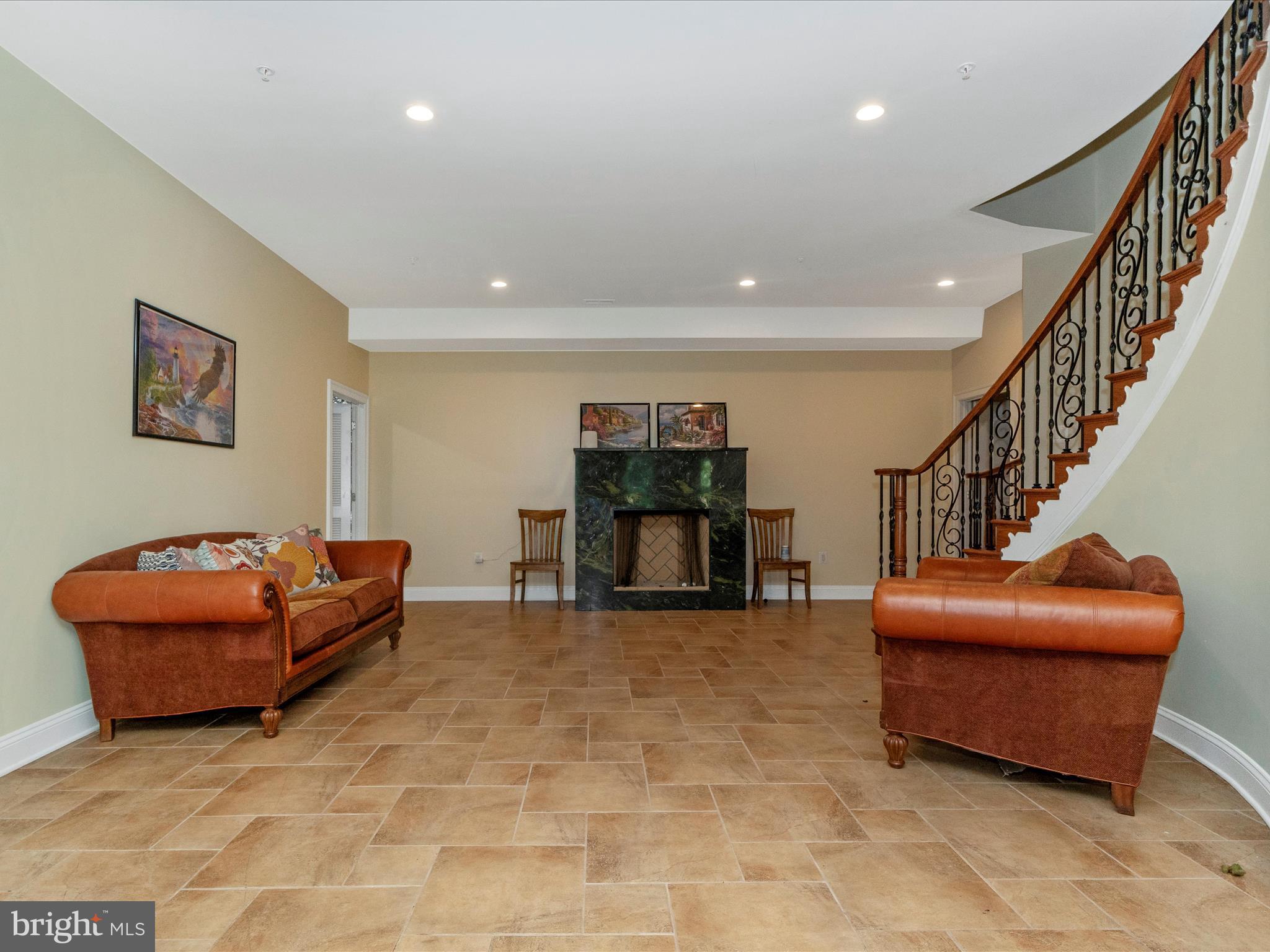 WATERFORD - Residential