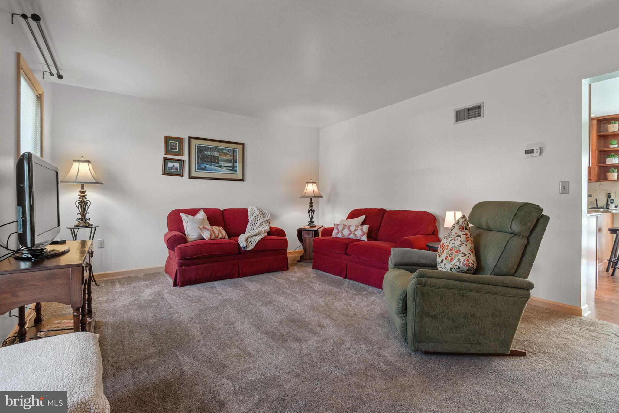 65 WINDING WAY