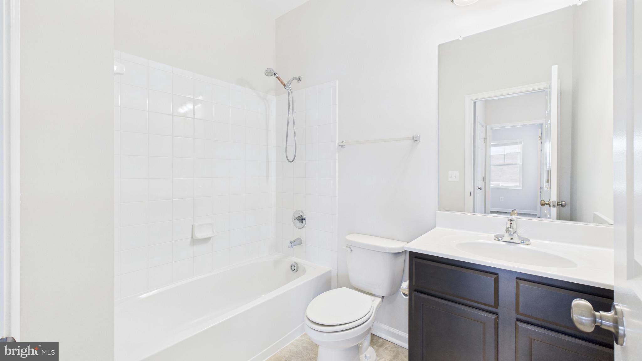 SNOWDEN BRIDGE - Residential Lease