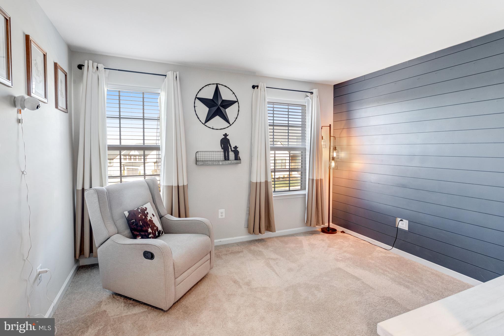 FREDERICKSBURG - Residential