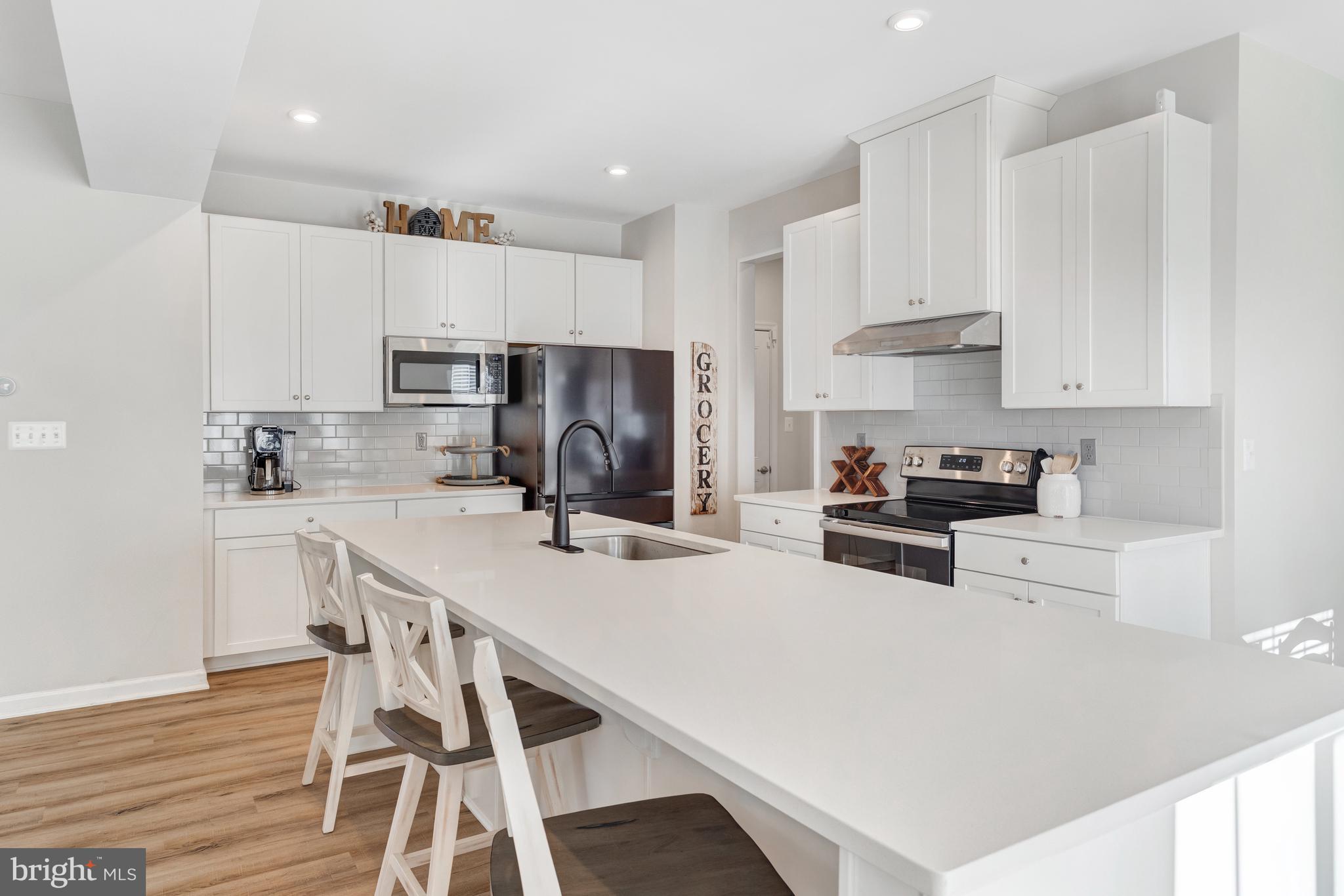 FREDERICKSBURG - Residential