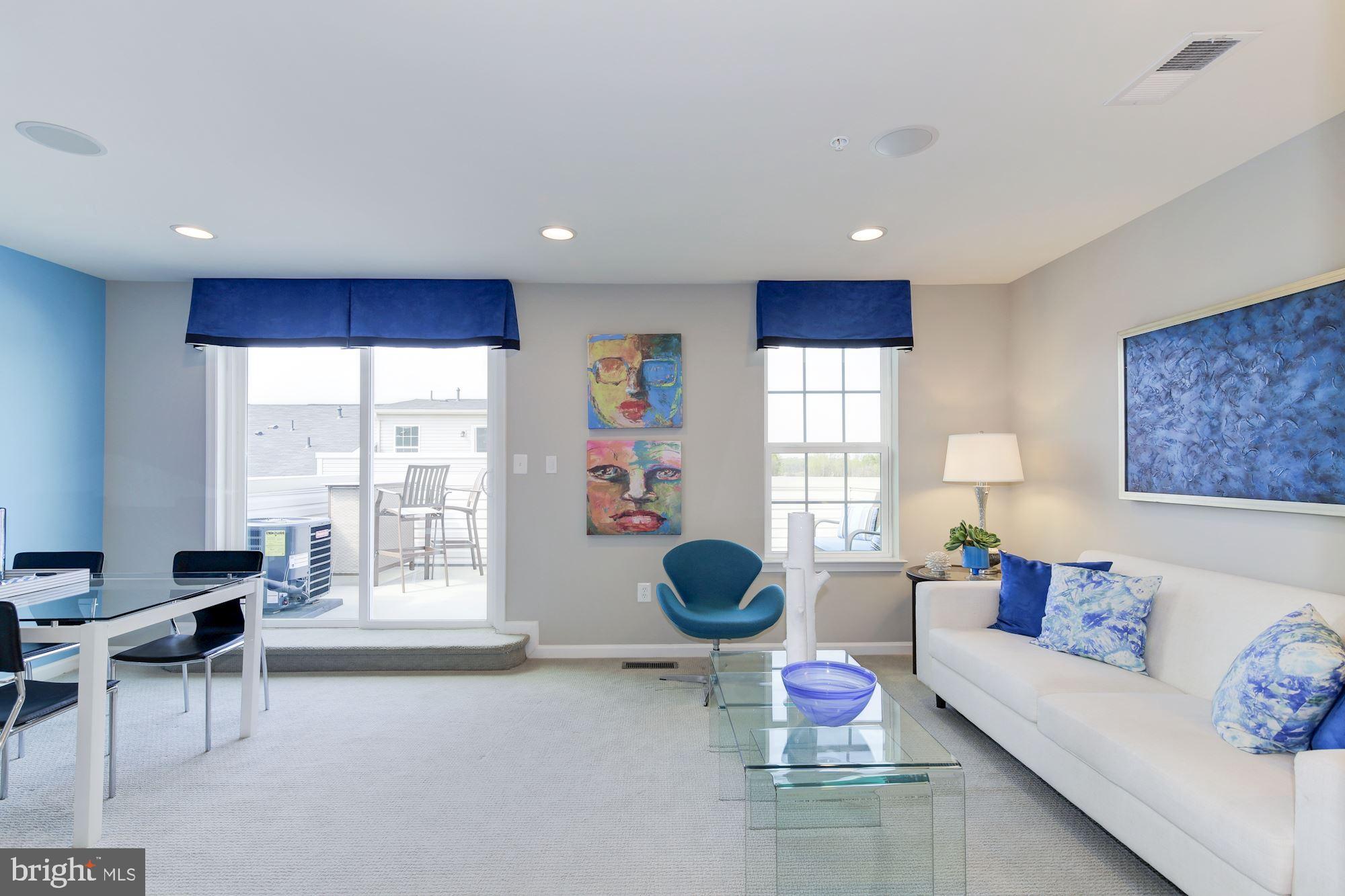 SOUTHLAKE - Residential