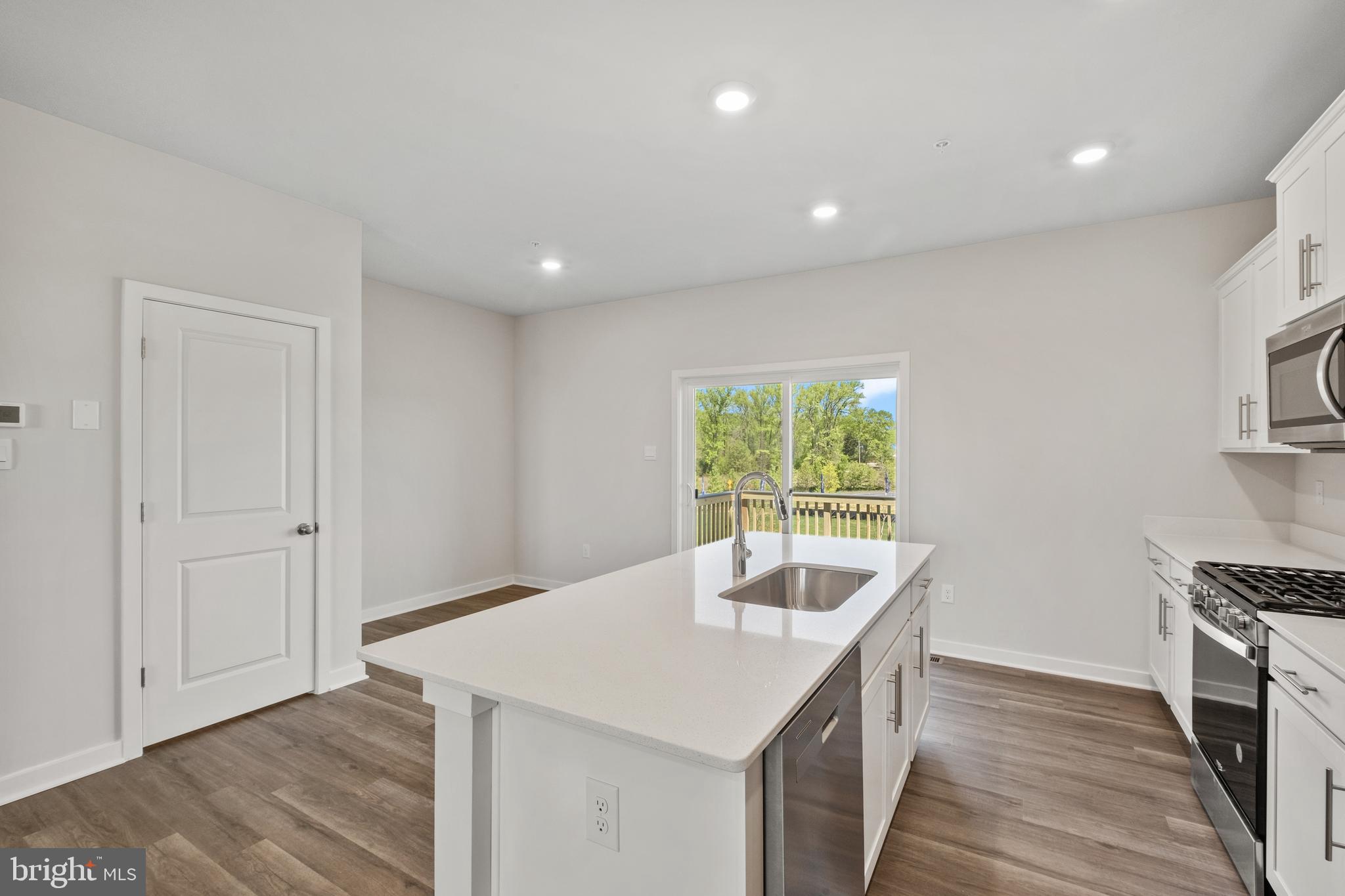 SPRING HILLS - Residential