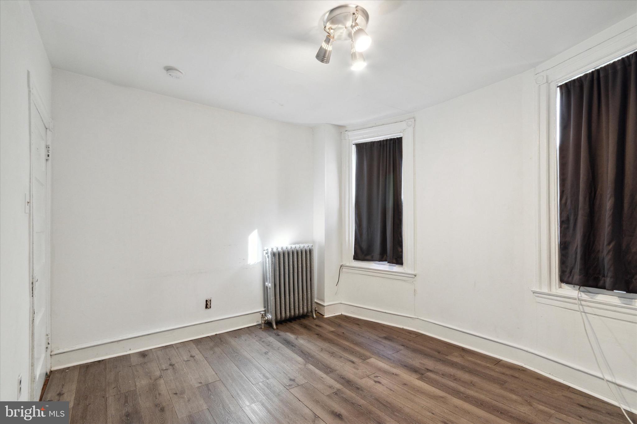 FERN ROCK - Residential Lease
