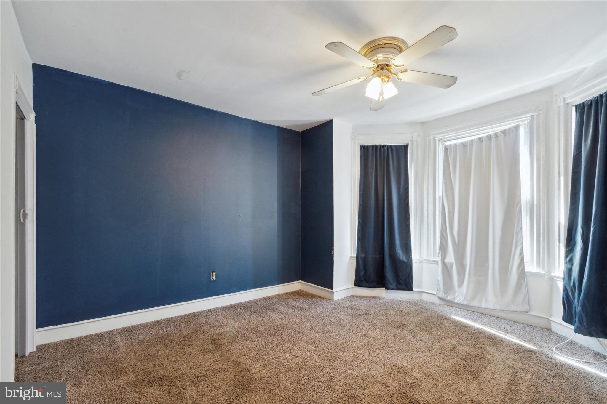 FERN ROCK - Residential Lease