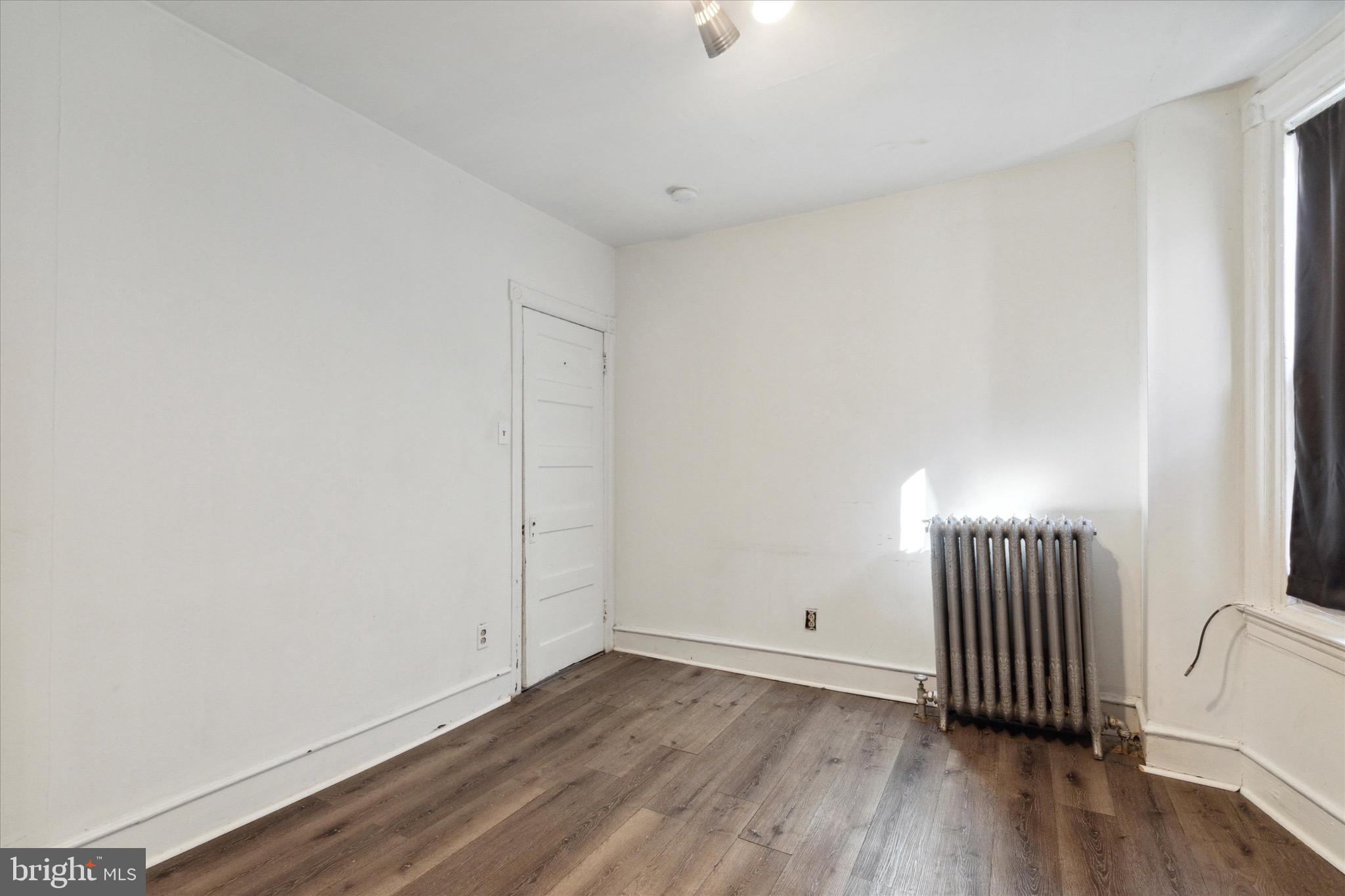 FERN ROCK - Residential Lease