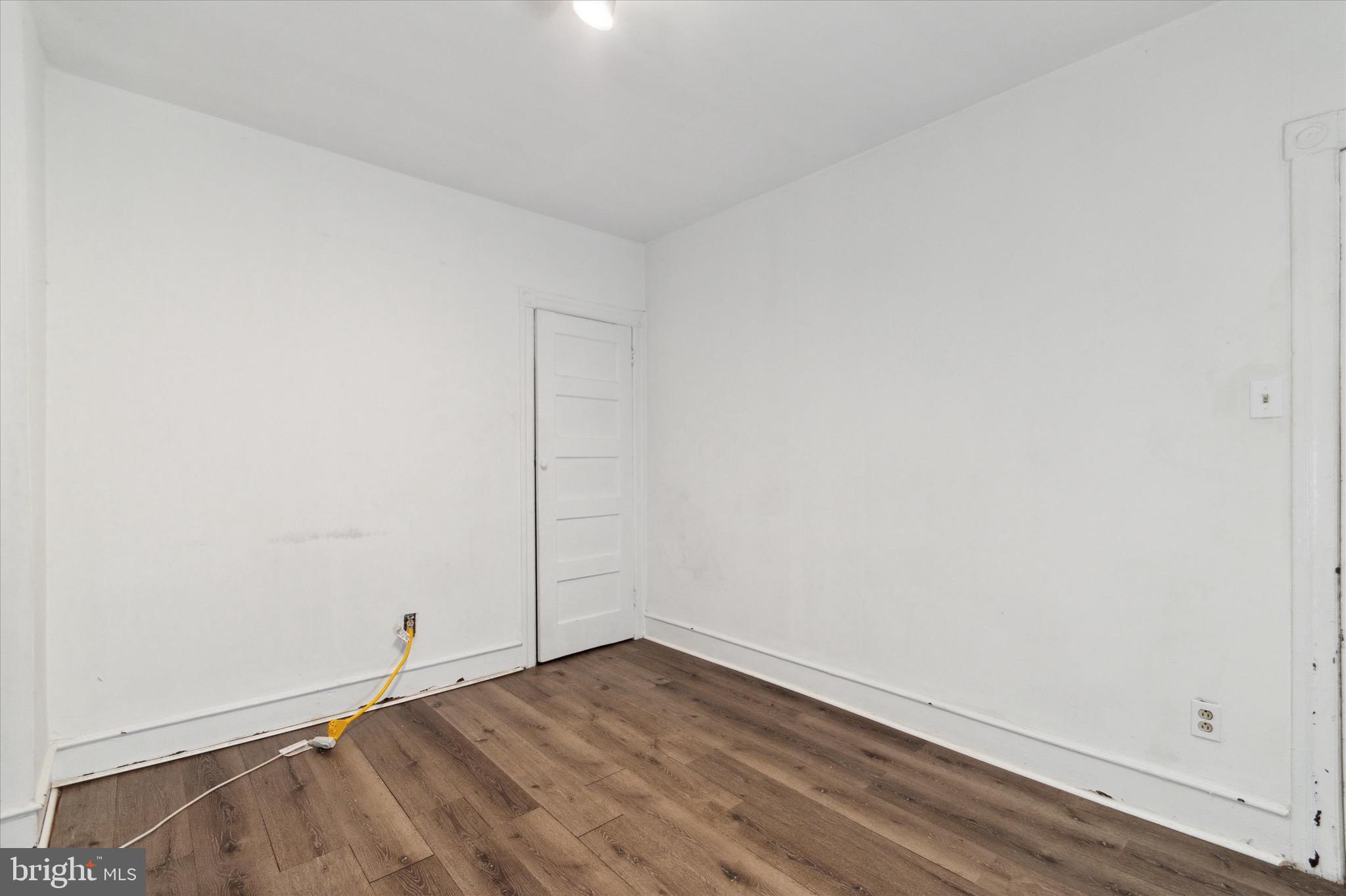 FERN ROCK - Residential Lease