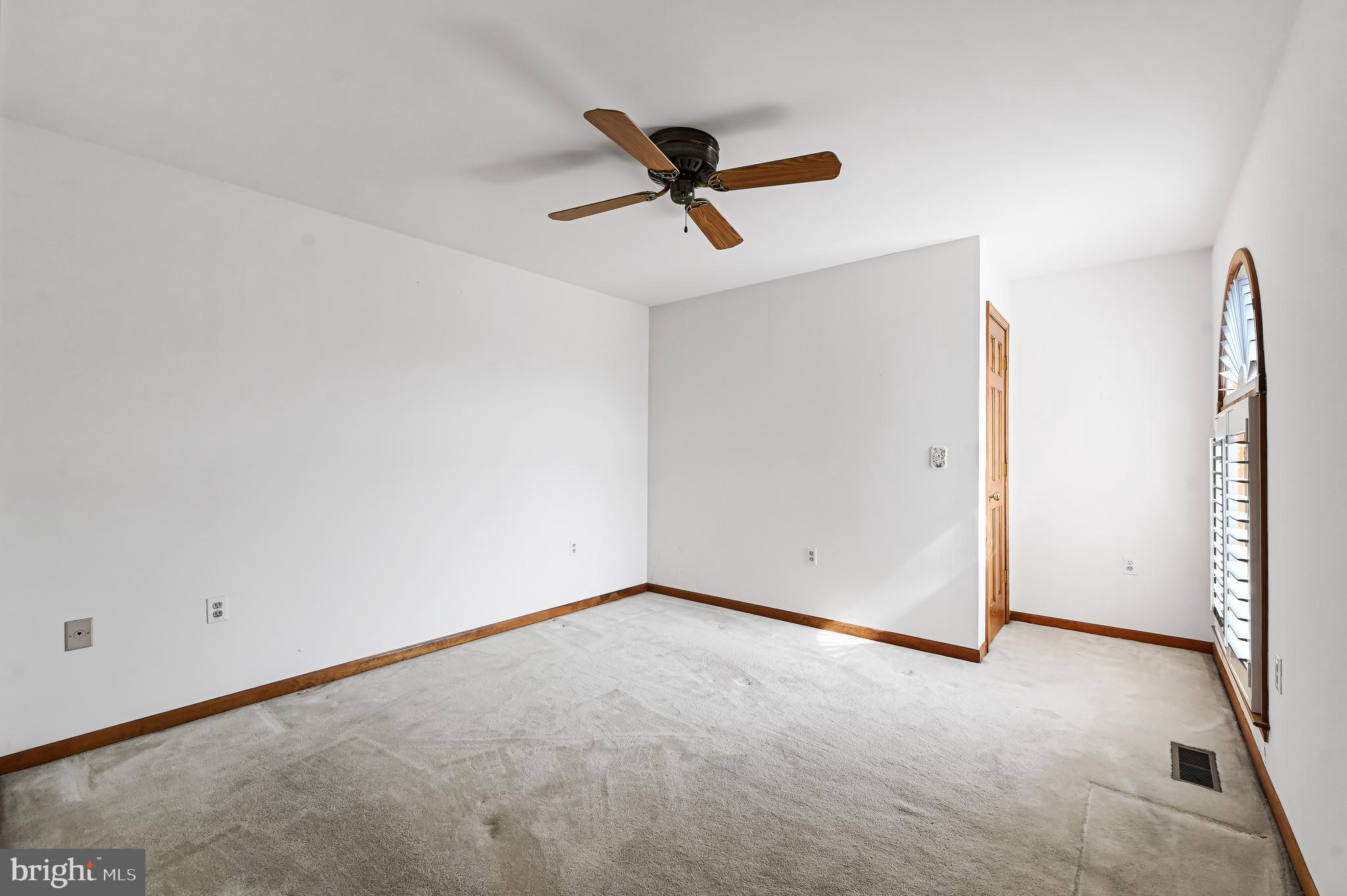 CAINE KEYS II - Residential