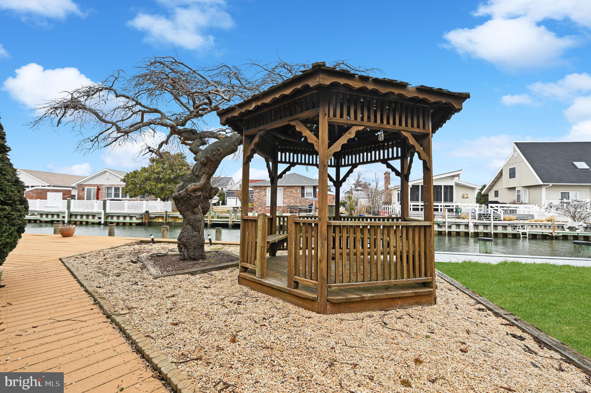 CAINE KEYS II - Residential