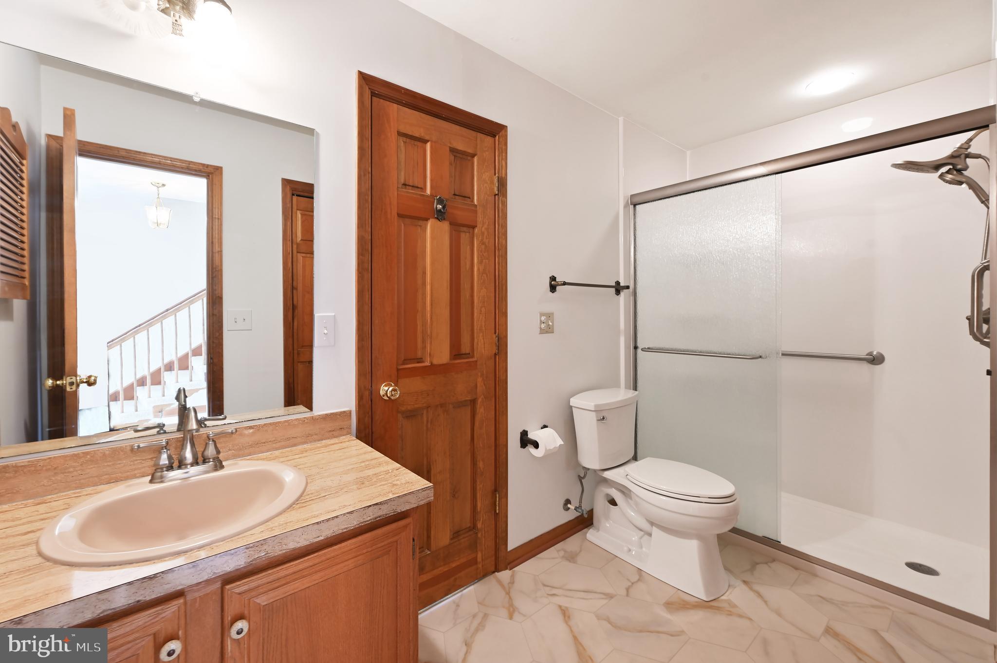 CAINE KEYS II - Residential