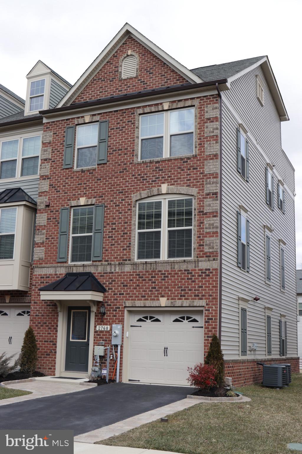 PARKSIDE - Residential