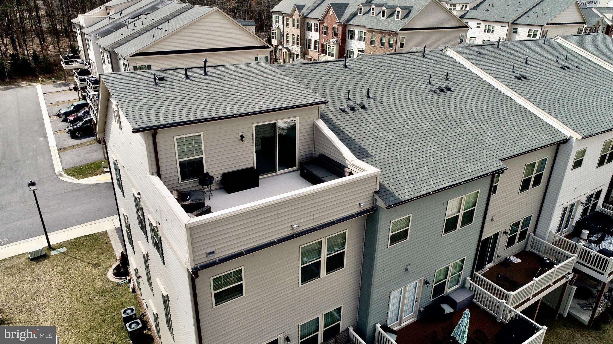 PARKSIDE - Residential