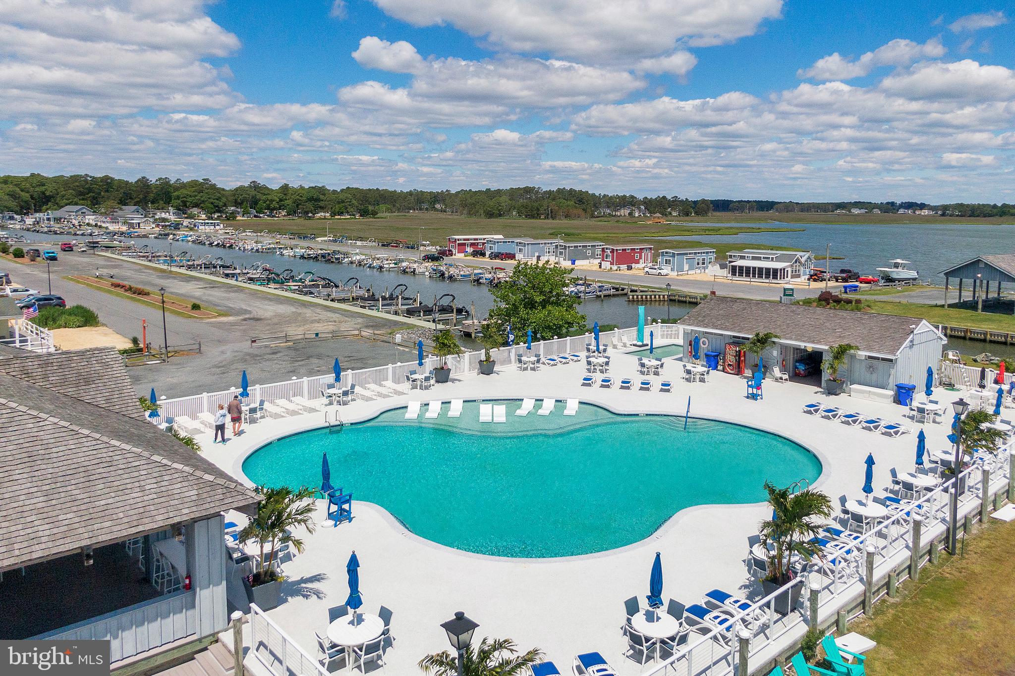 WEST BAY PARK - Residential