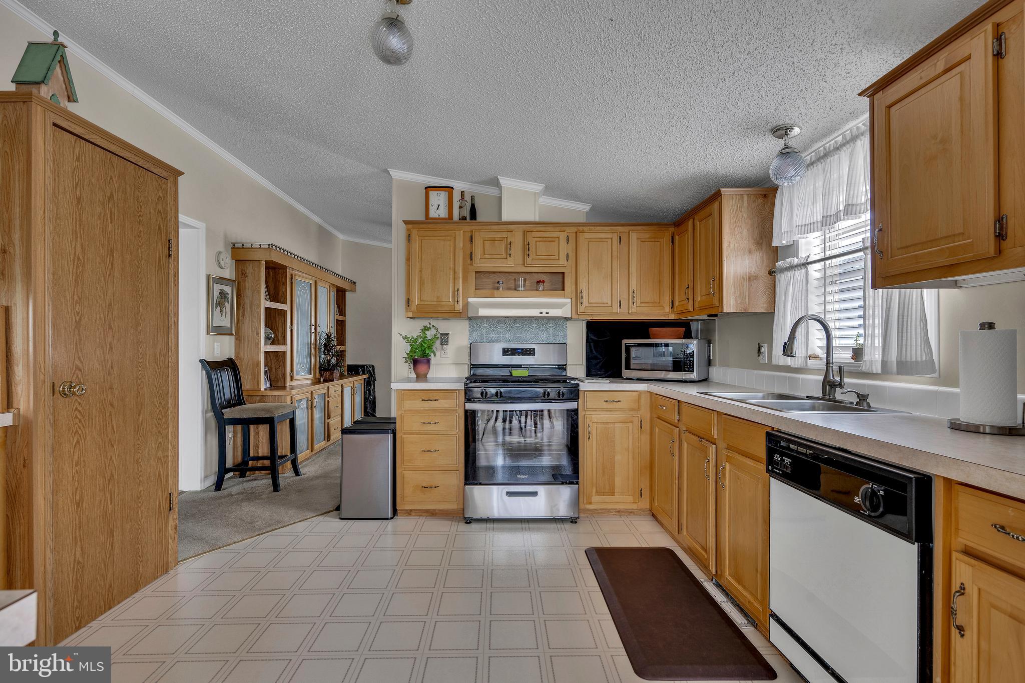 WEST BAY PARK - Residential