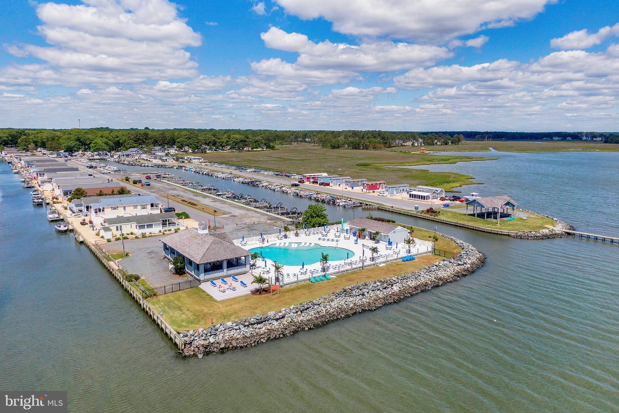 WEST BAY PARK - Residential