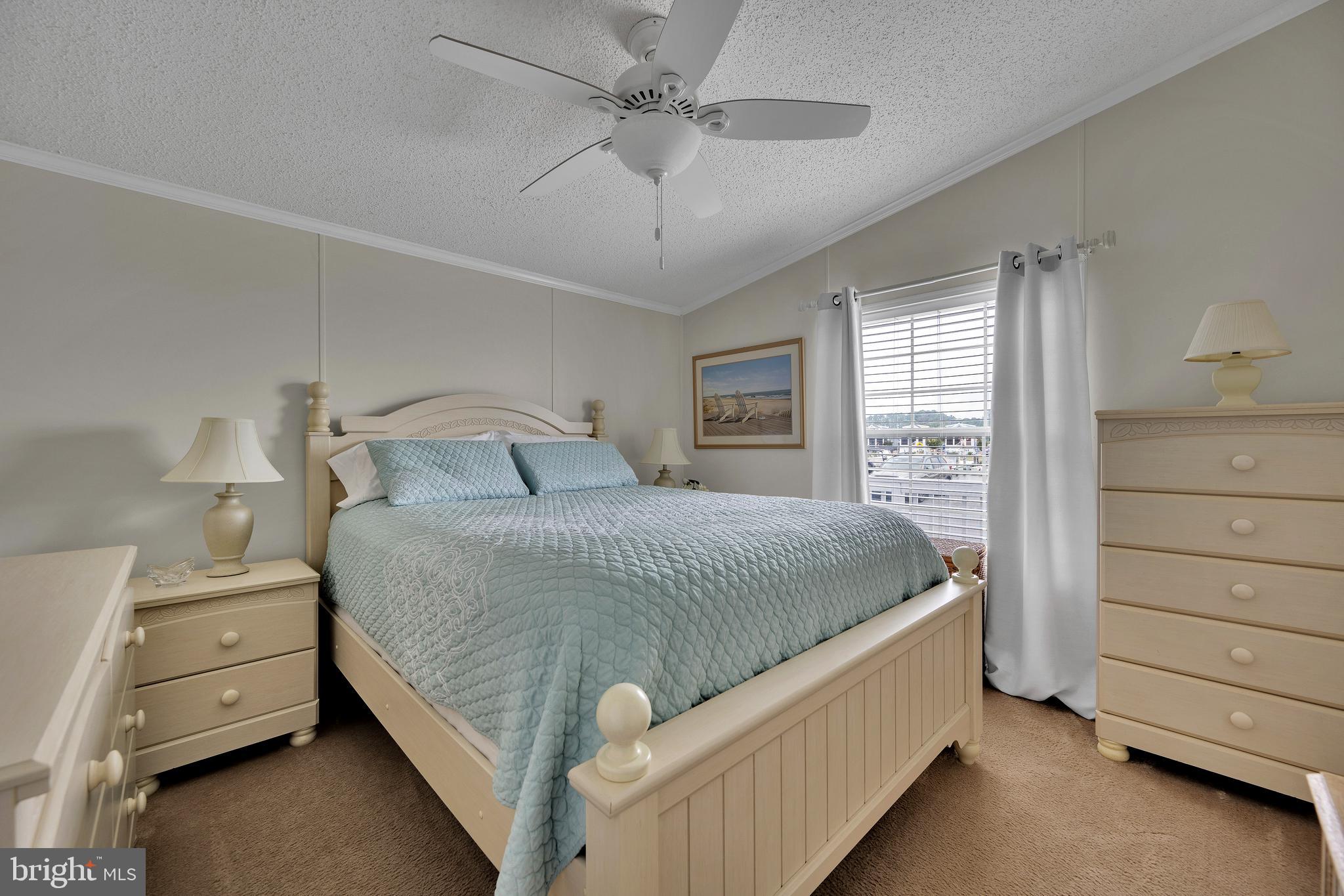 WEST BAY PARK - Residential