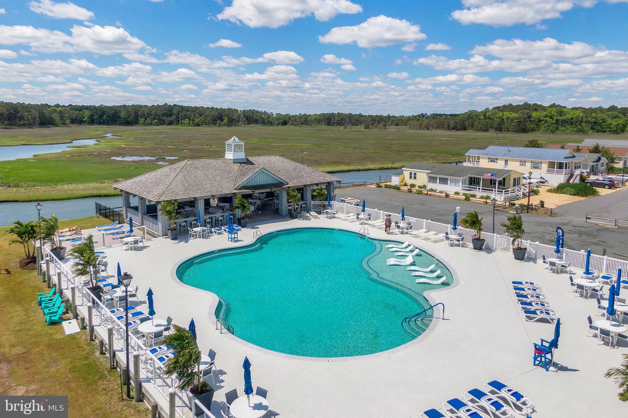 WEST BAY PARK - Residential