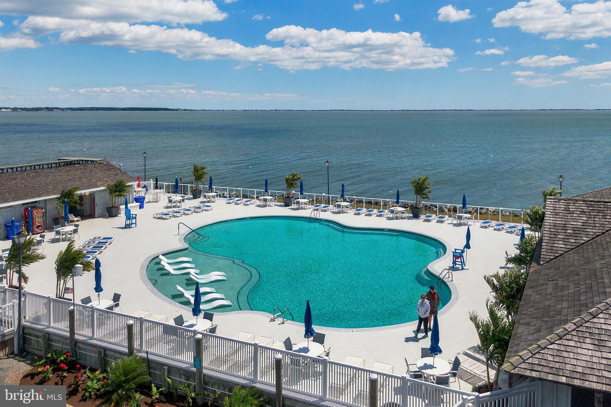 WEST BAY PARK - Residential