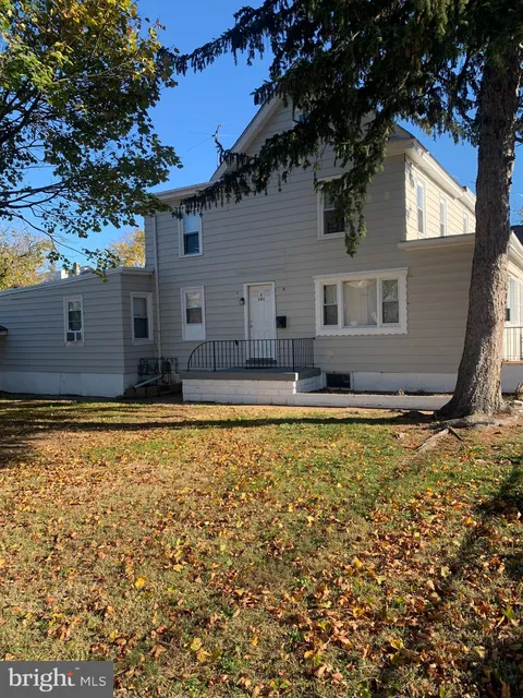 101 W Buck Street APT C, Paulsboro, NJ MLS: NJGL2056806