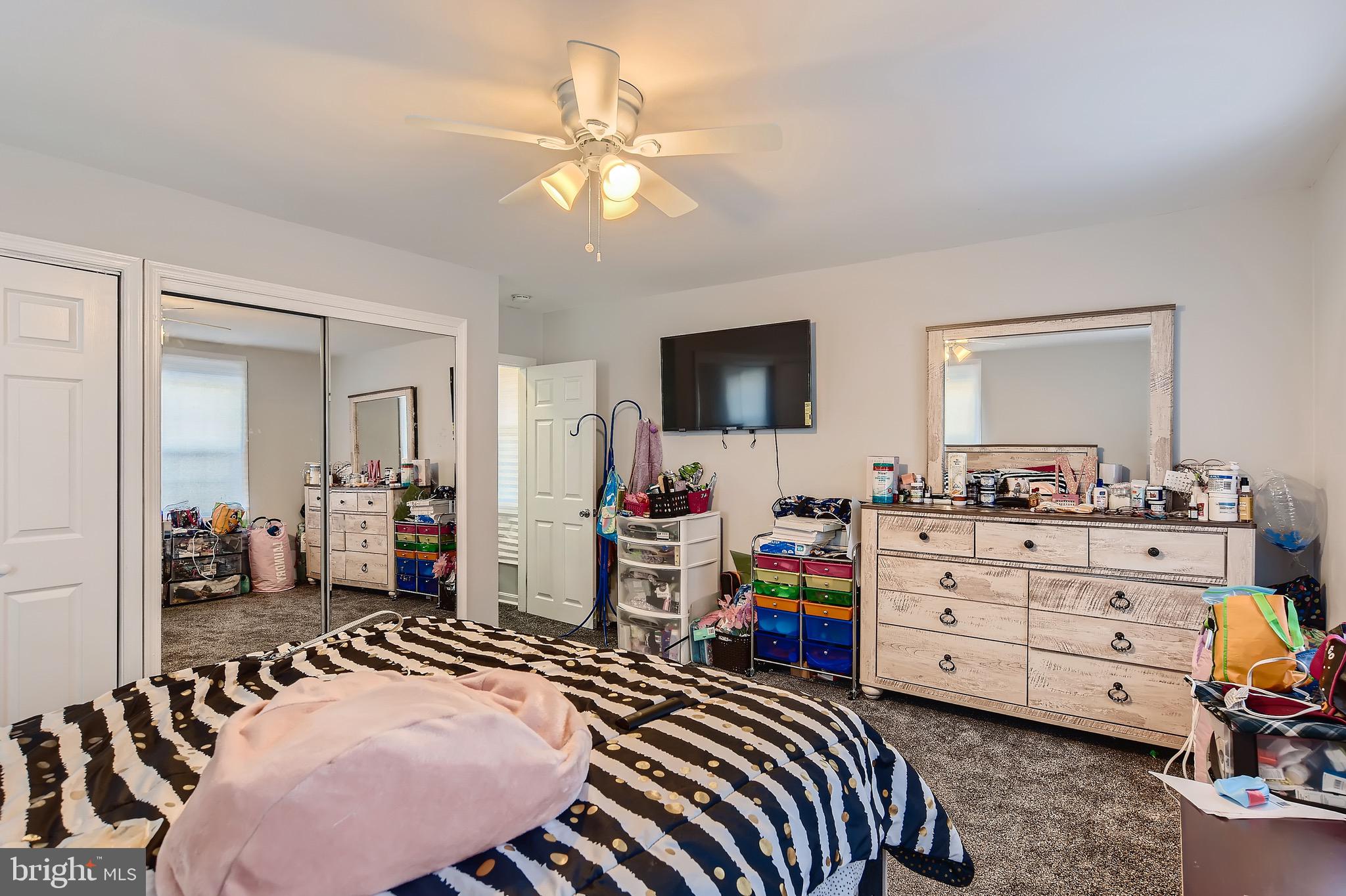 LAURAVILLE HISTORIC DISTRICT - Residential