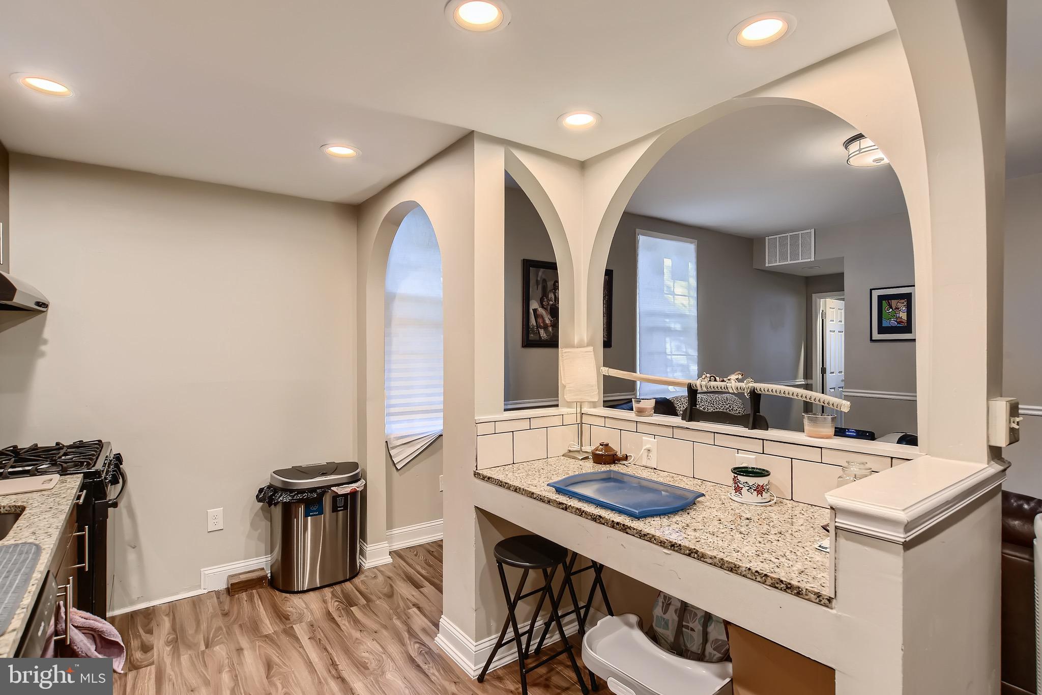 LAURAVILLE HISTORIC DISTRICT - Residential