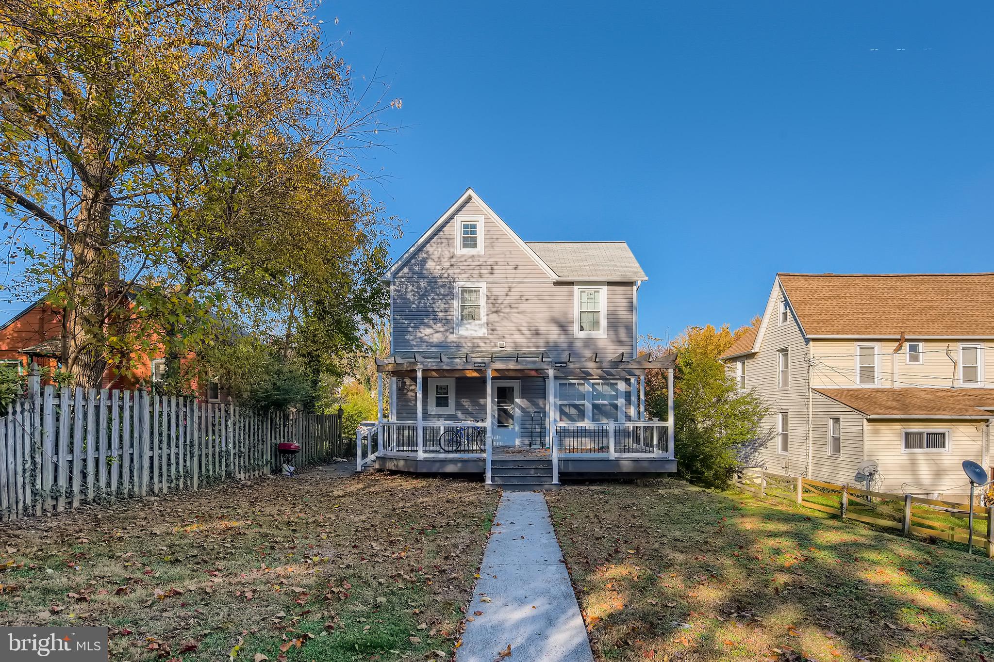 LAURAVILLE HISTORIC DISTRICT - Residential