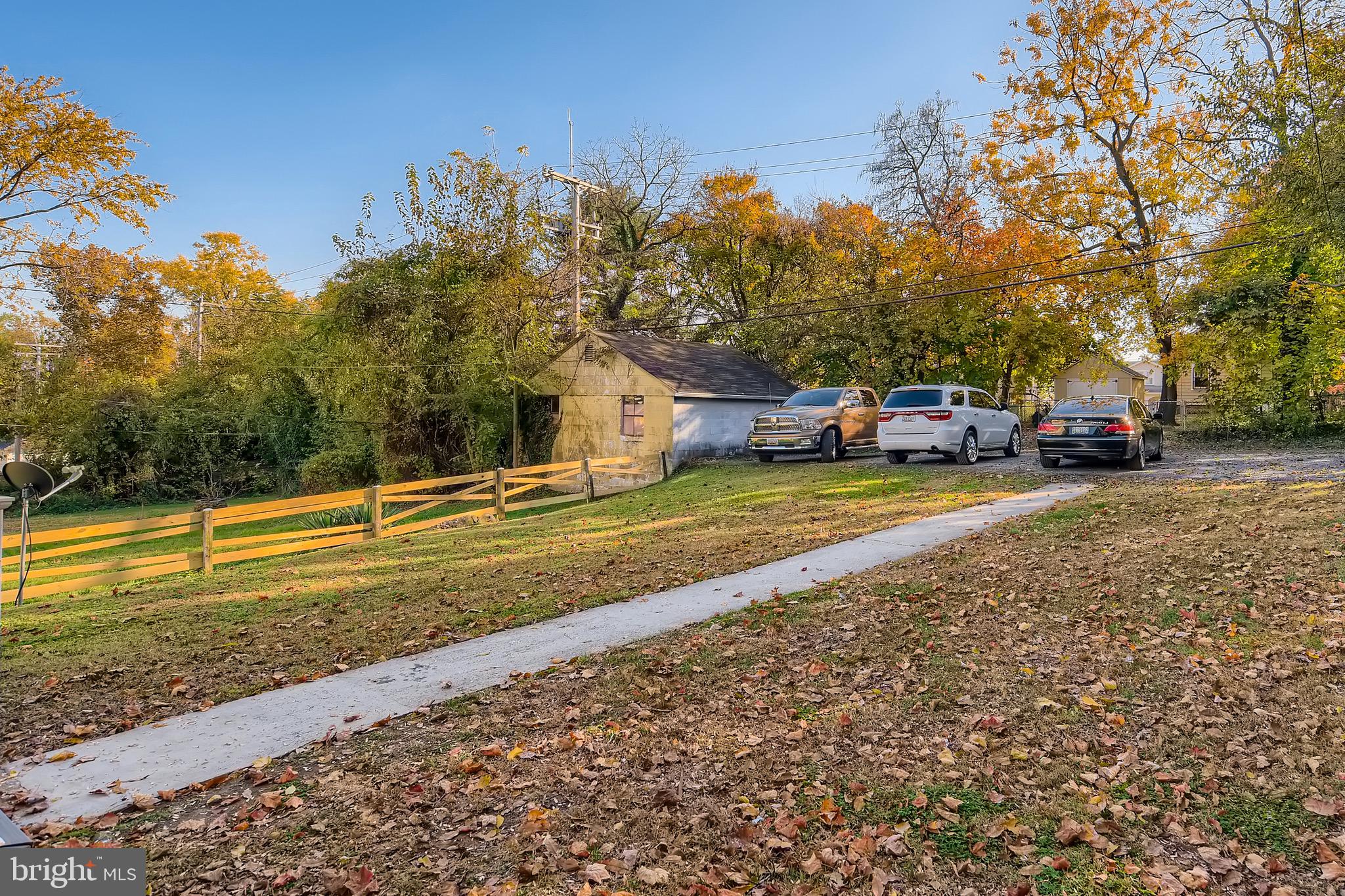 LAURAVILLE HISTORIC DISTRICT - Residential