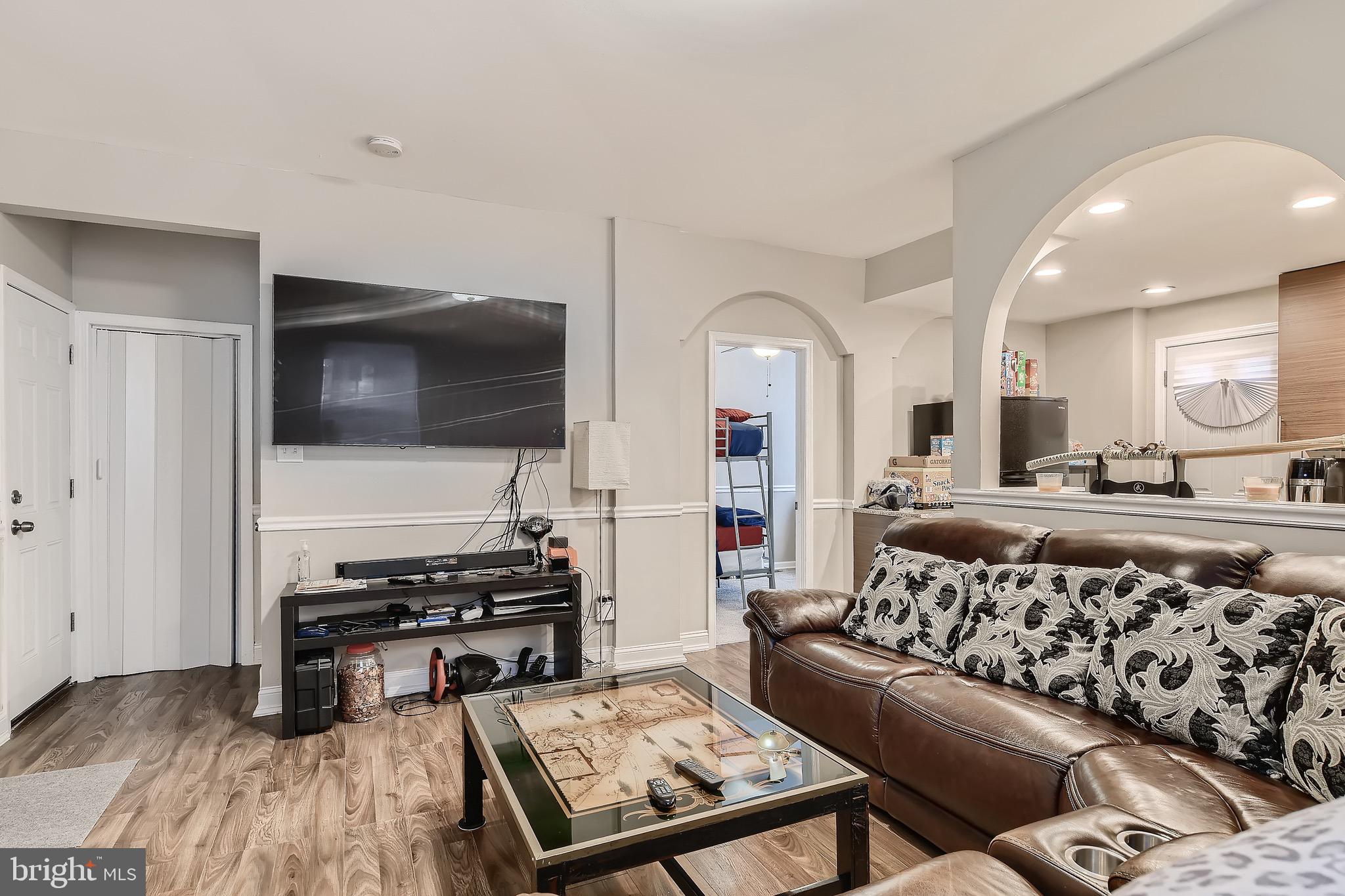 LAURAVILLE HISTORIC DISTRICT - Residential