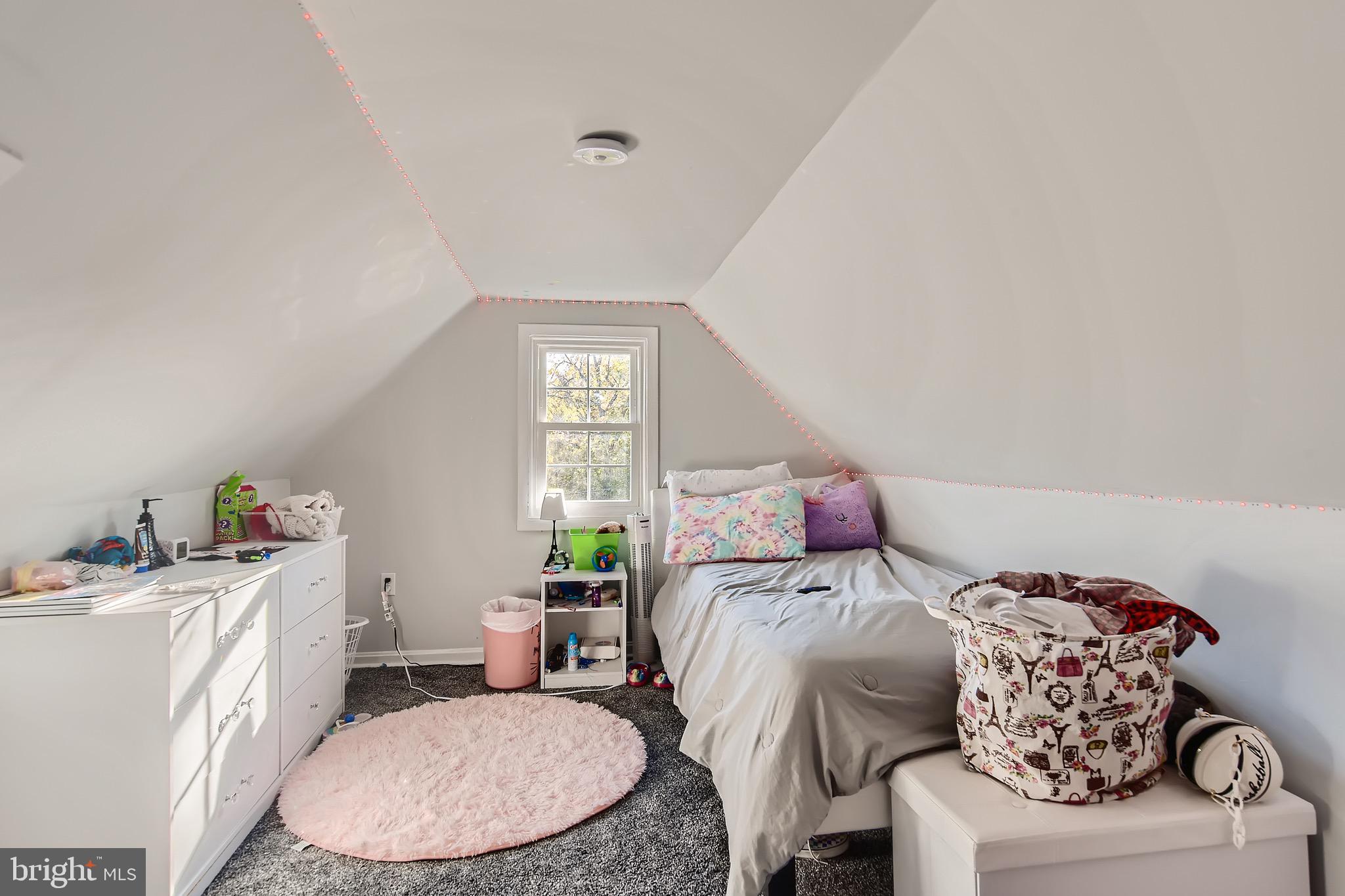 LAURAVILLE HISTORIC DISTRICT - Residential